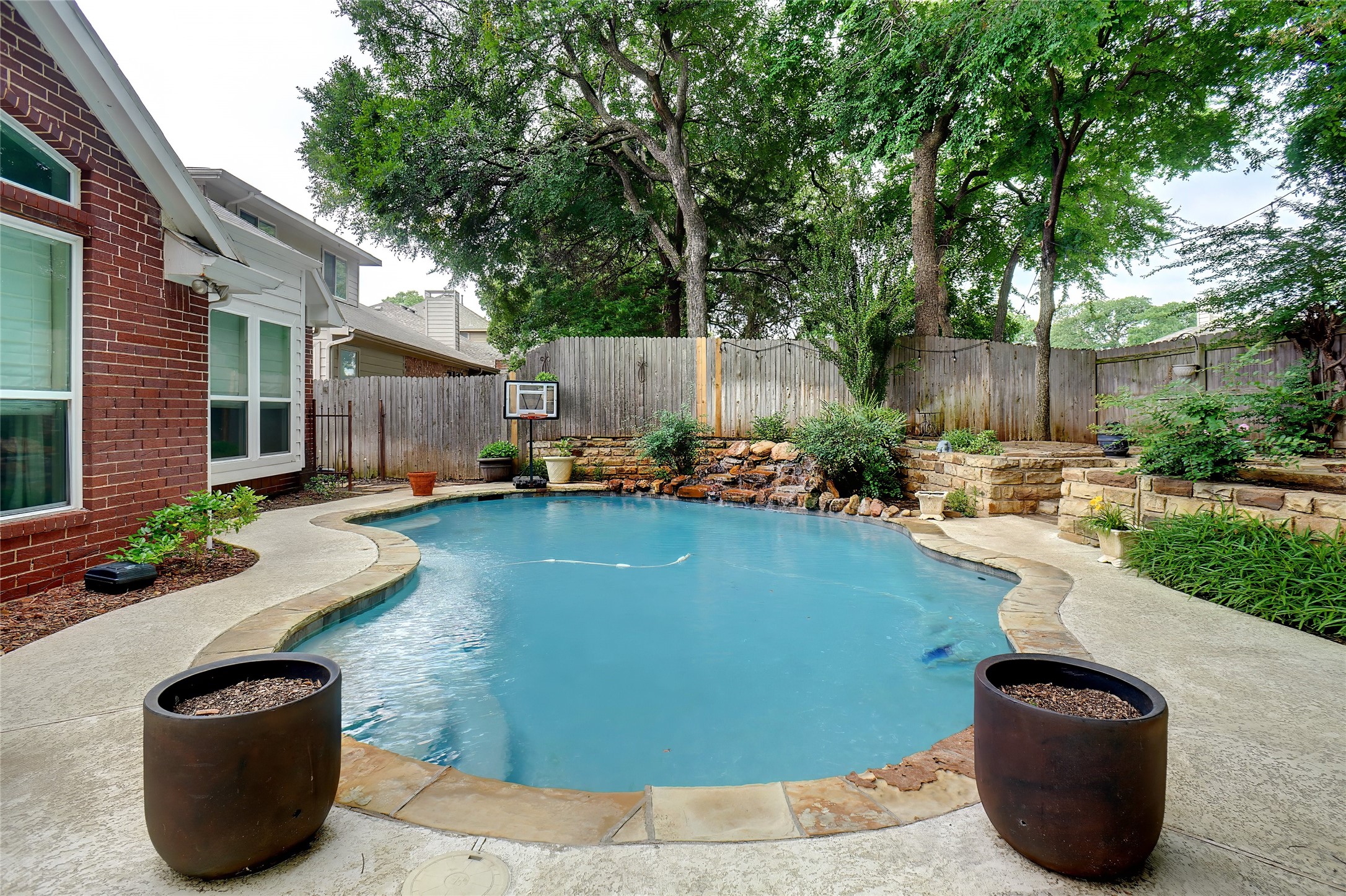 2217 Knoll Ridge Drive