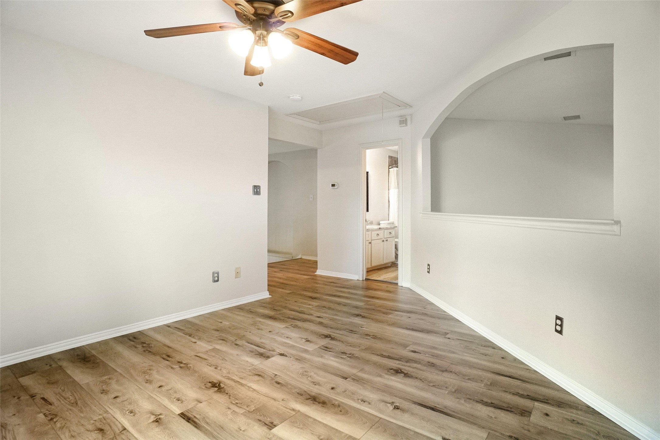 2217 Knoll Ridge Drive