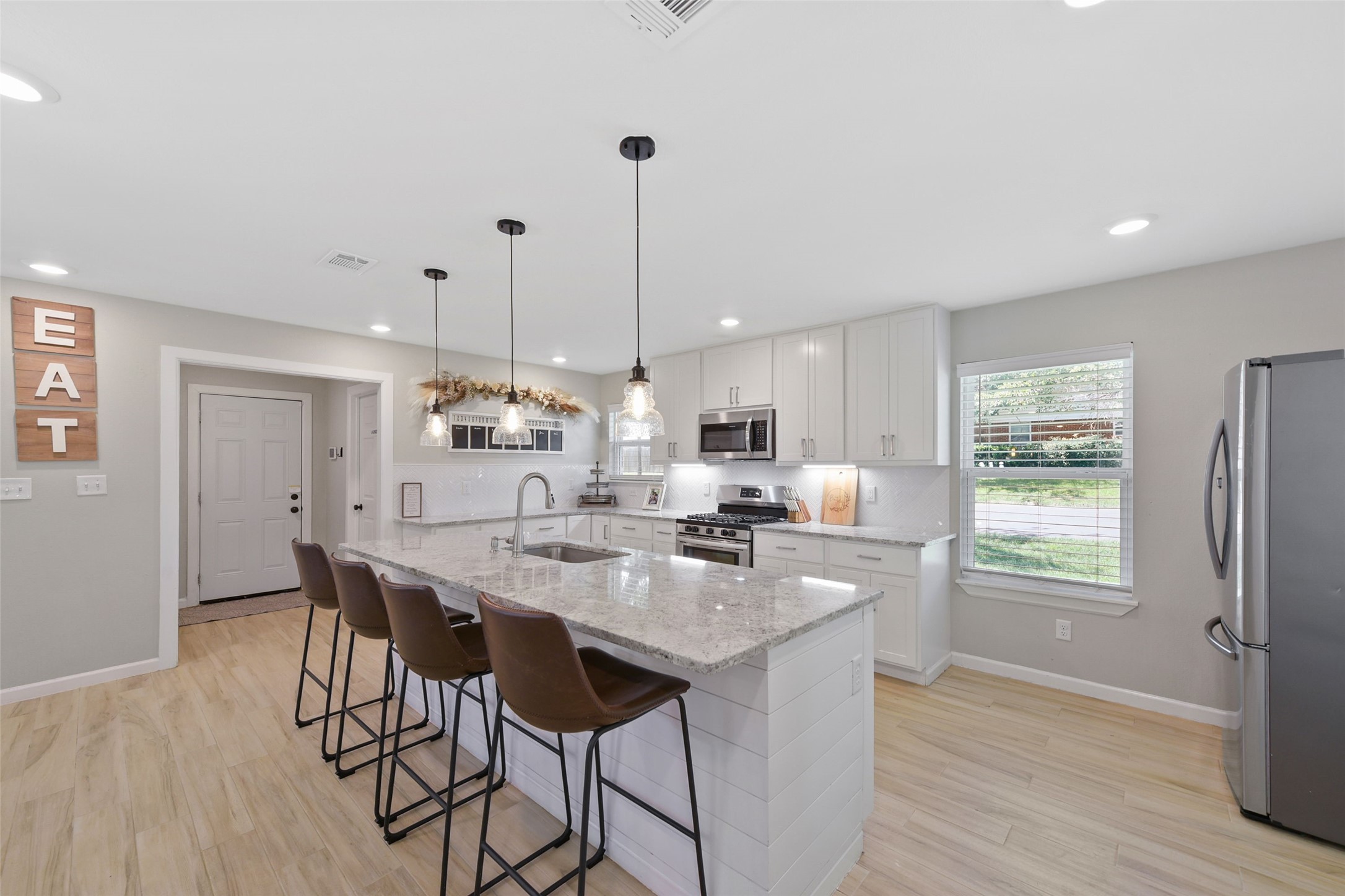 3900 Sundown Drive