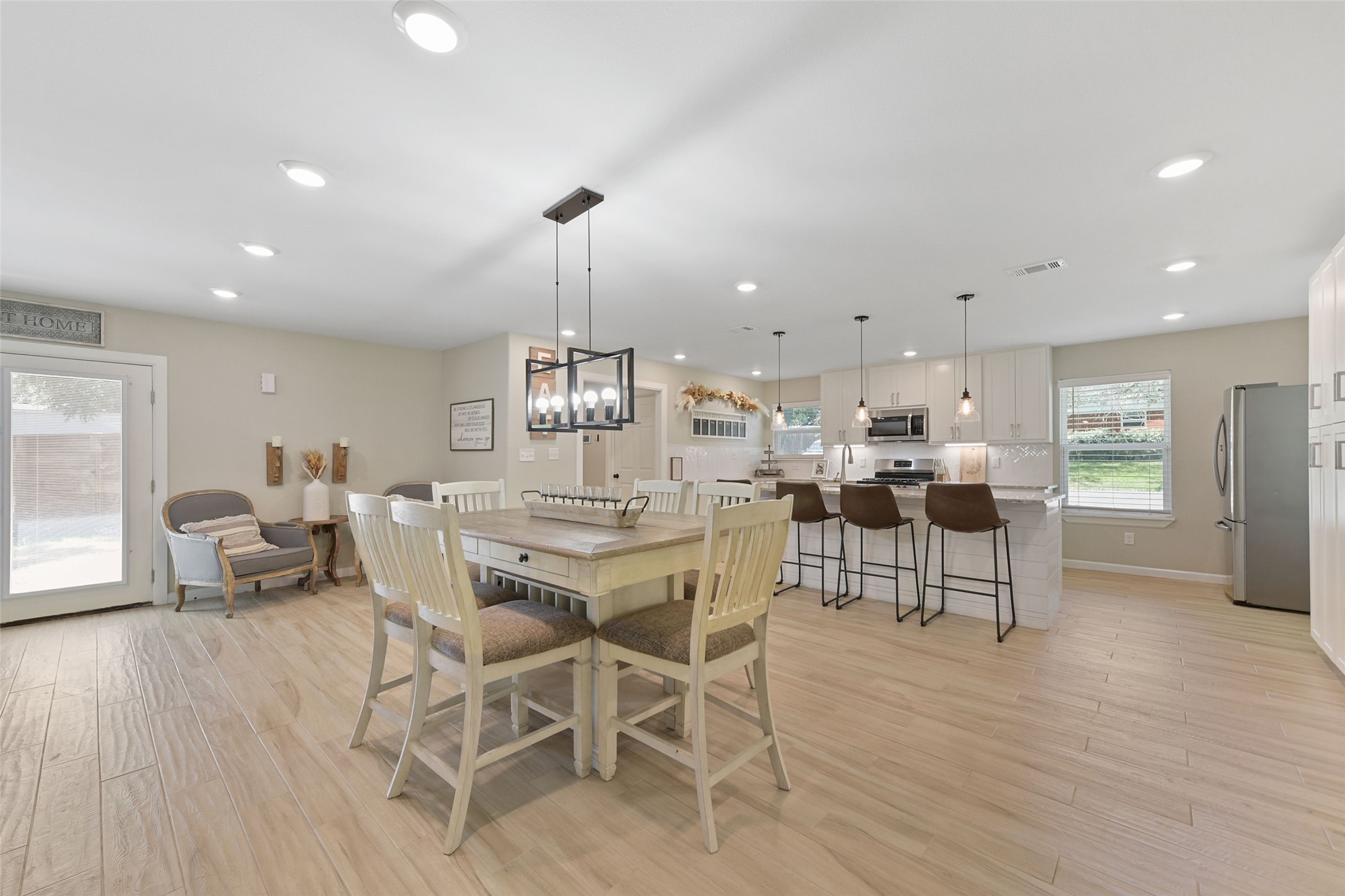 3900 Sundown Drive