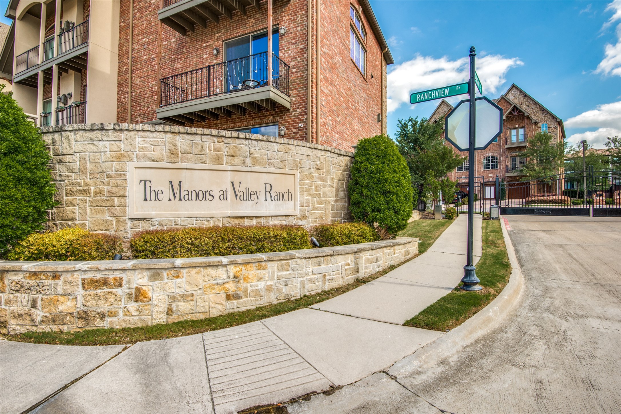 800 Rockingham Drive