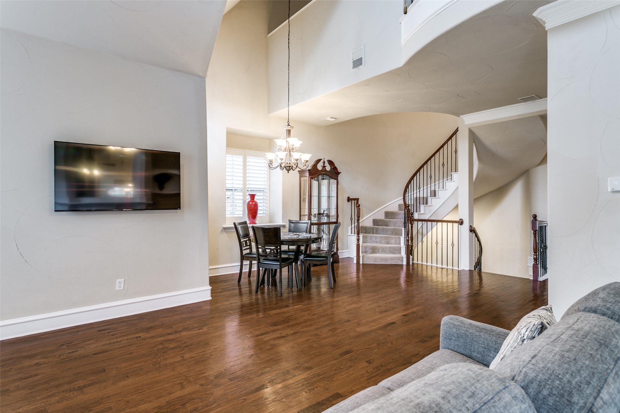 800 Rockingham Drive