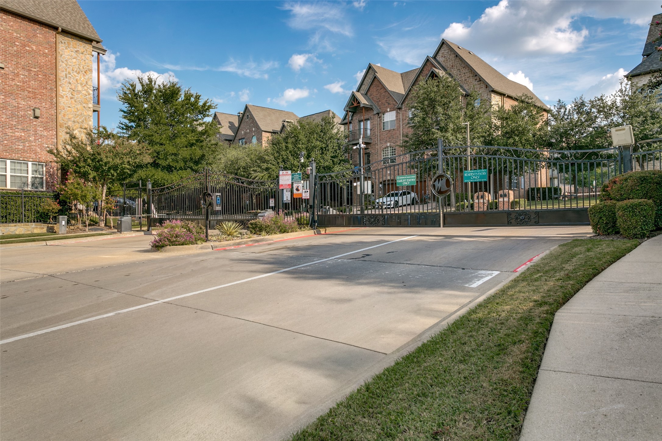 800 Rockingham Drive