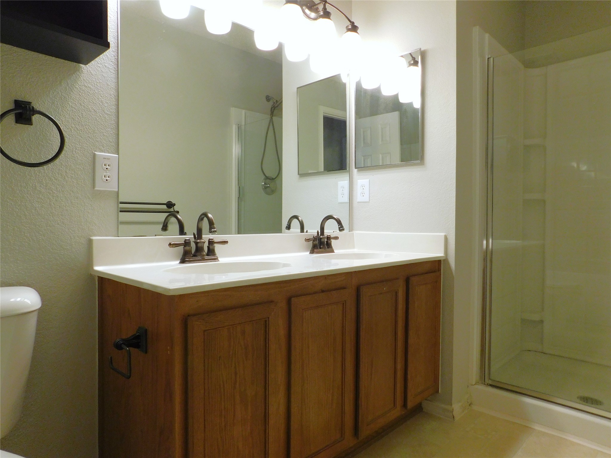 5721 Thoroughbred Trail