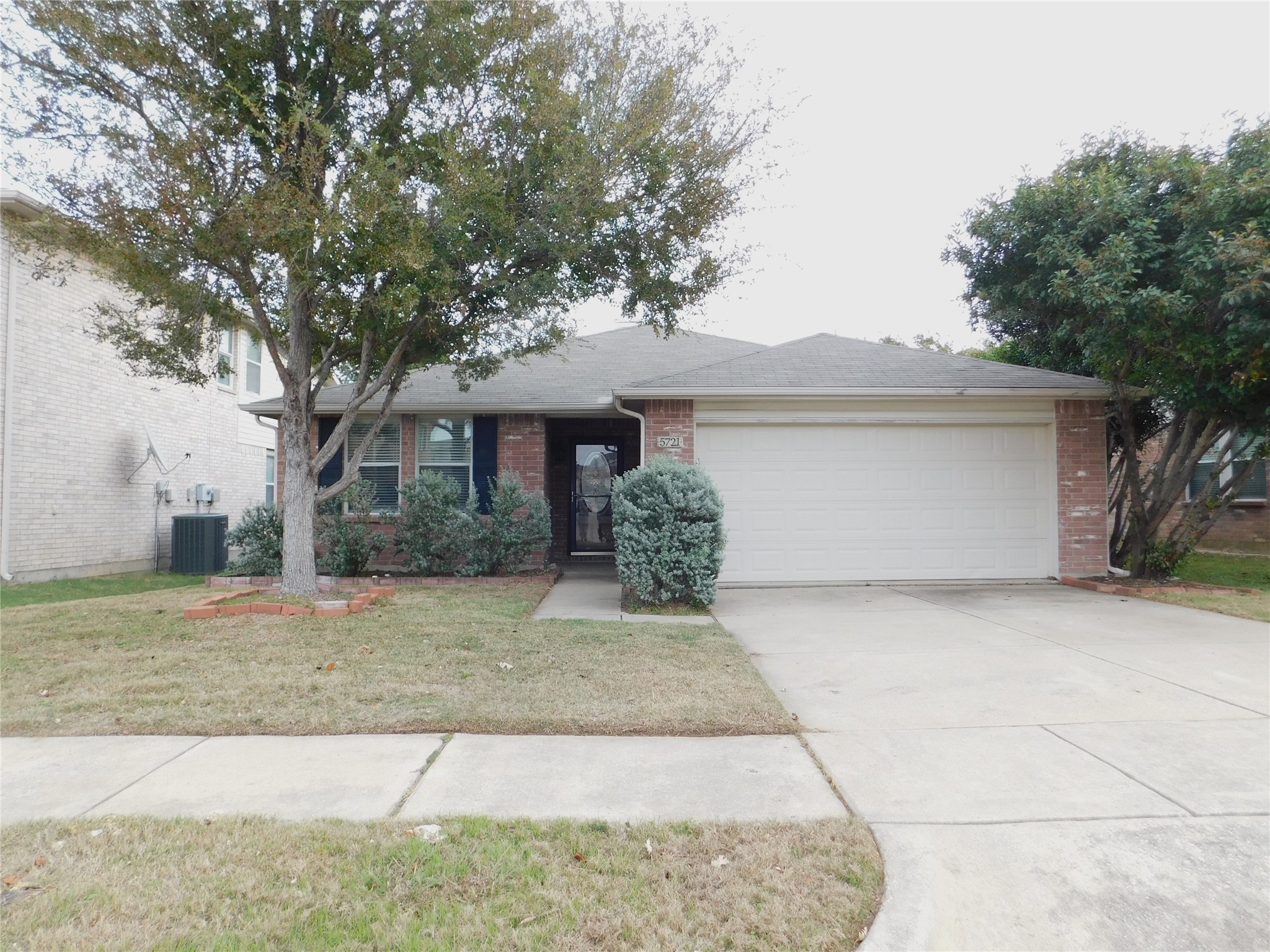 5721 Thoroughbred Trail
