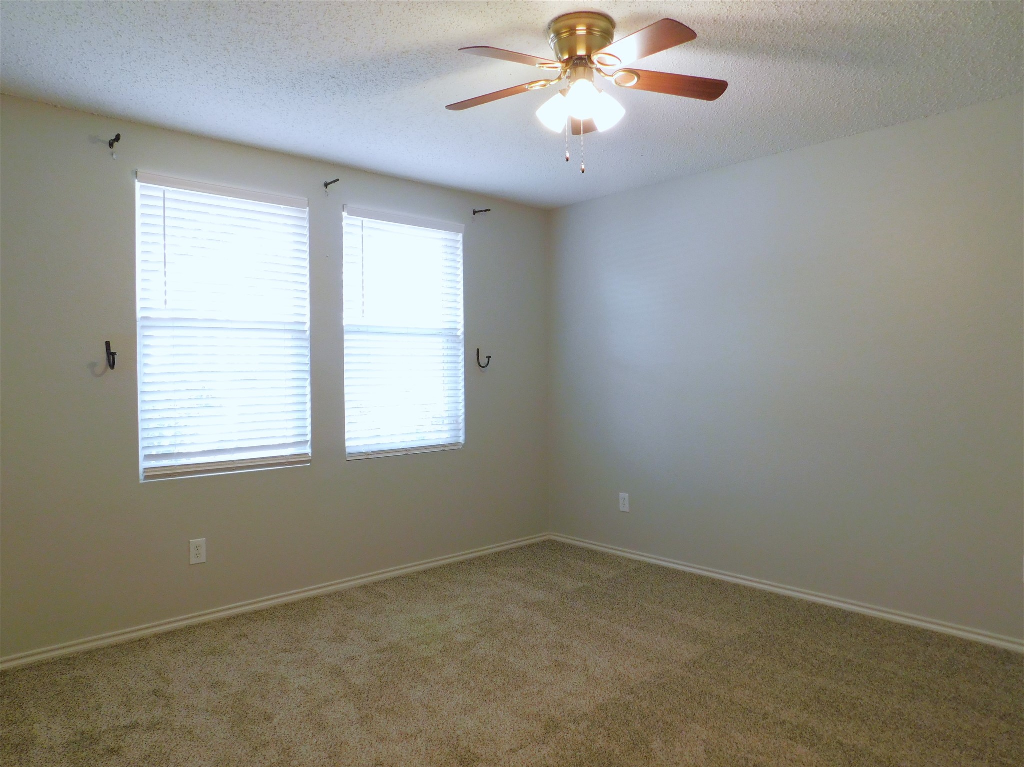 5721 Thoroughbred Trail