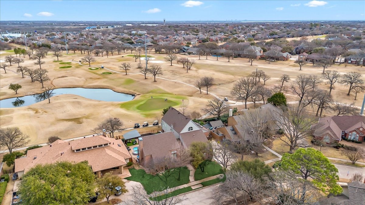 1426 Hidden Oaks Circle