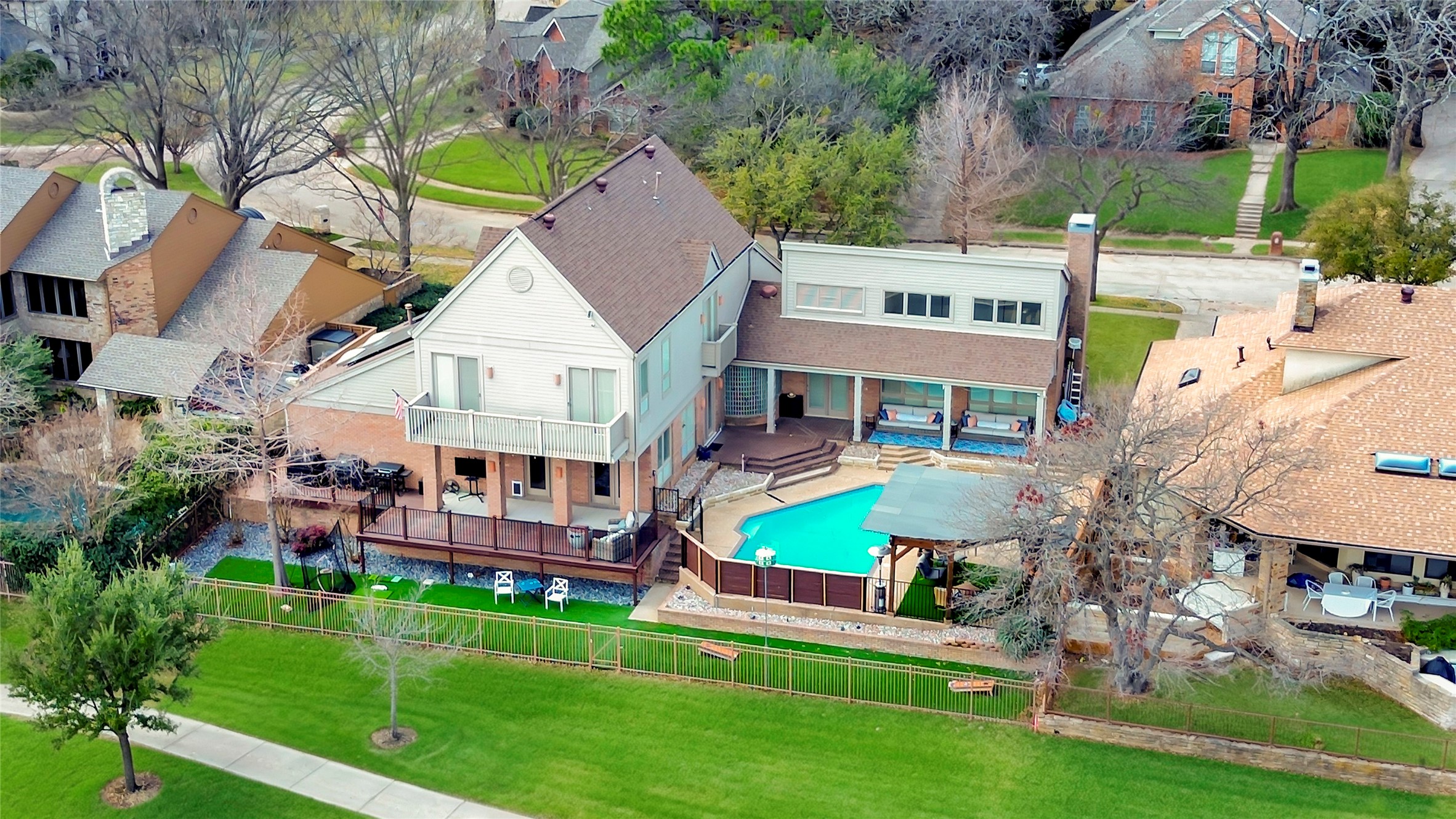 1426 Hidden Oaks Circle