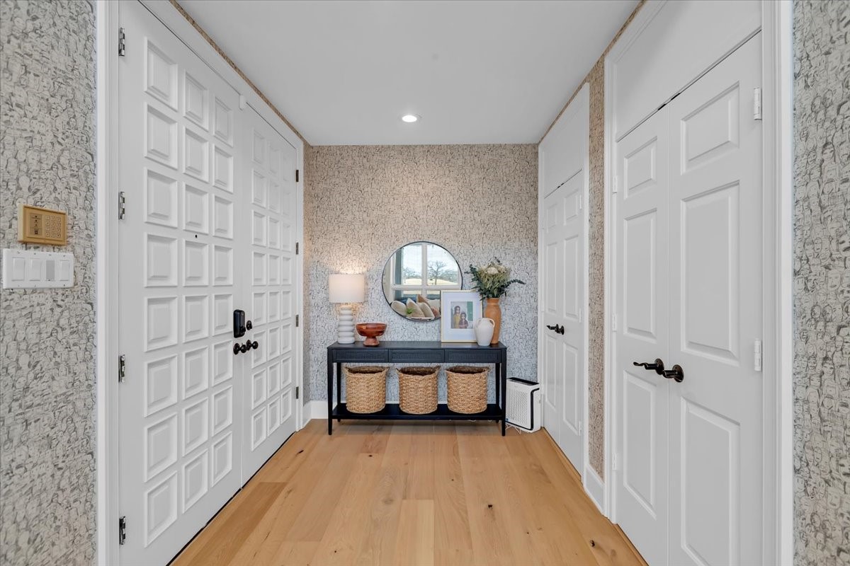 1426 Hidden Oaks Circle