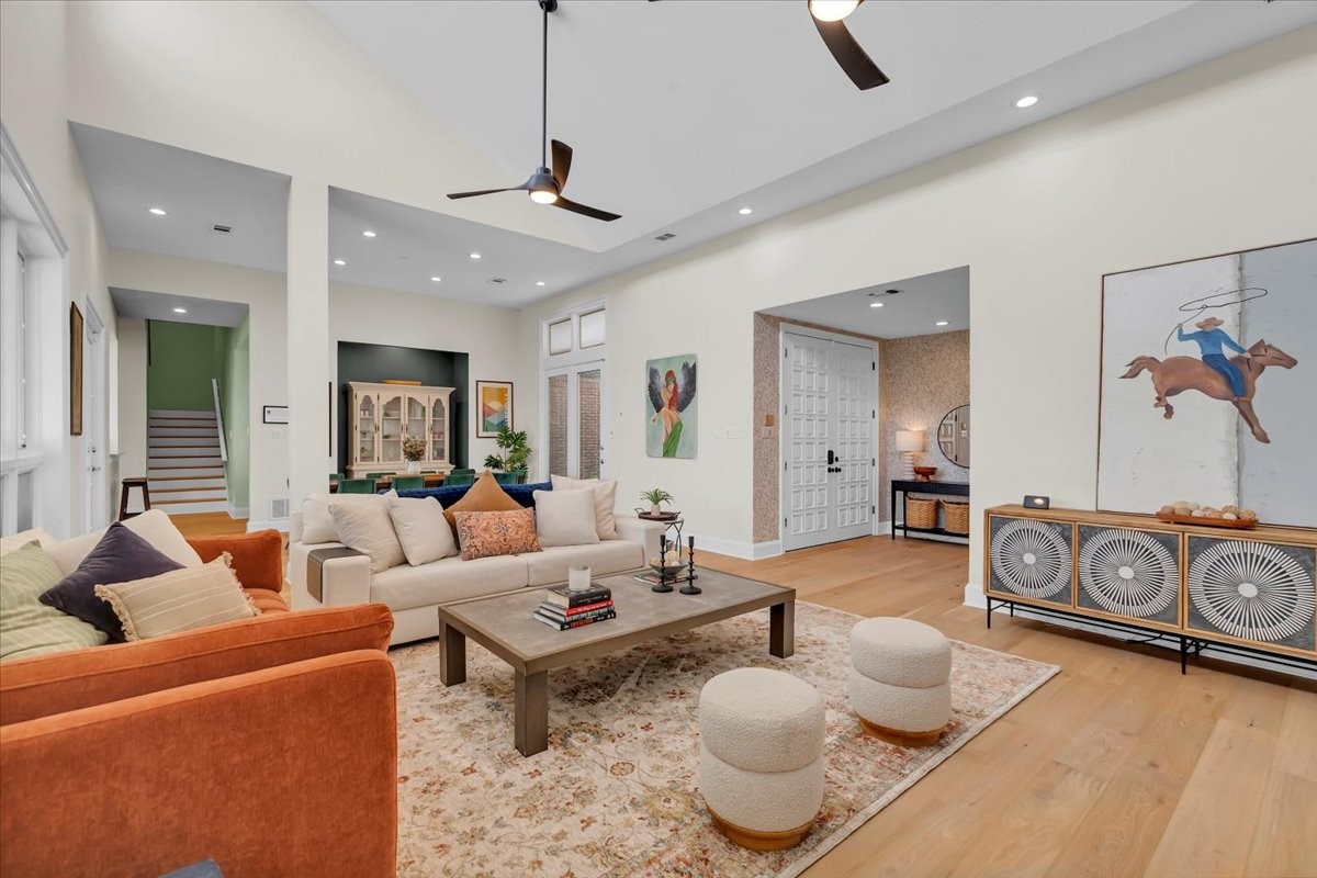 1426 Hidden Oaks Circle