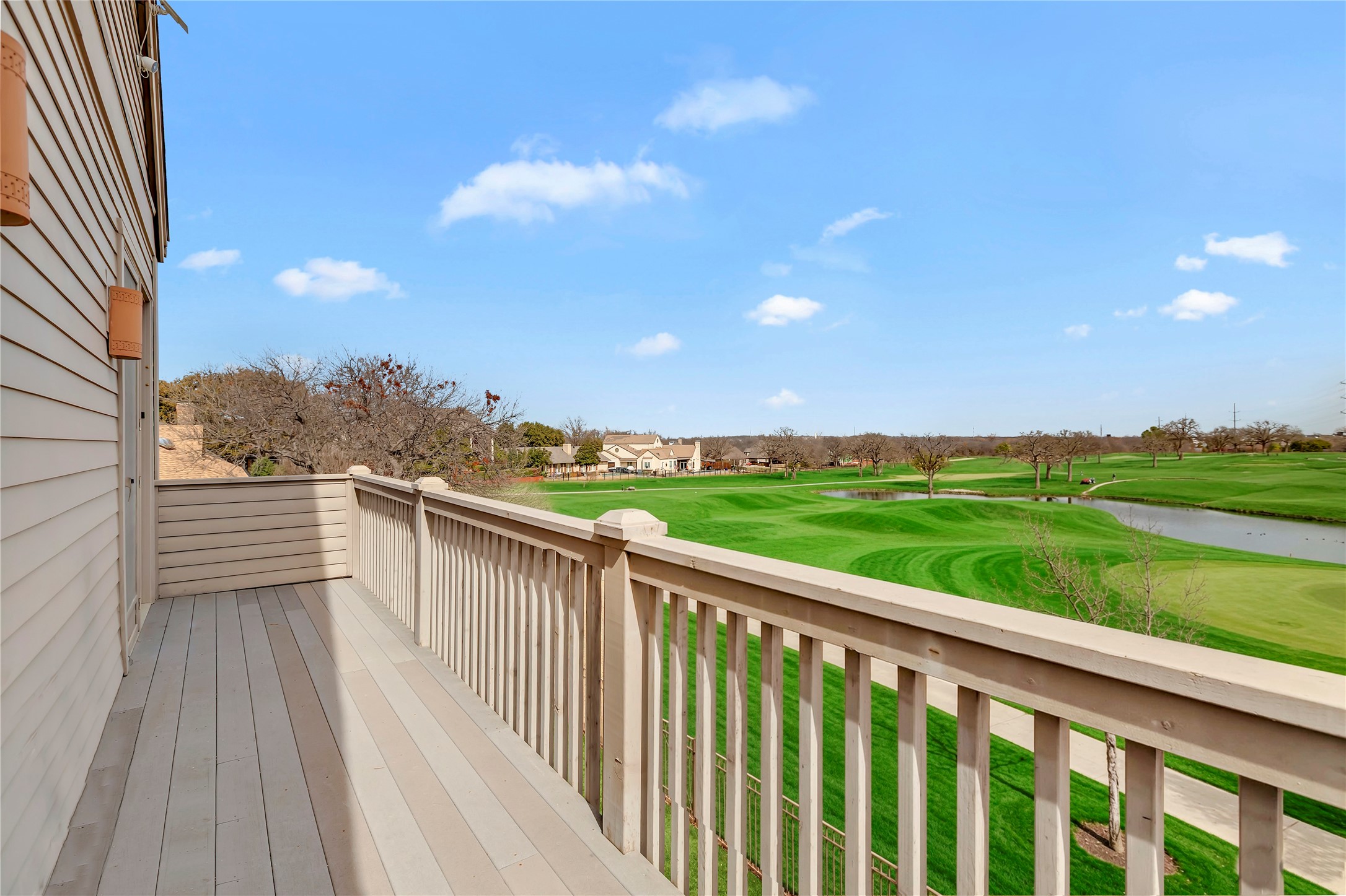 1426 Hidden Oaks Circle