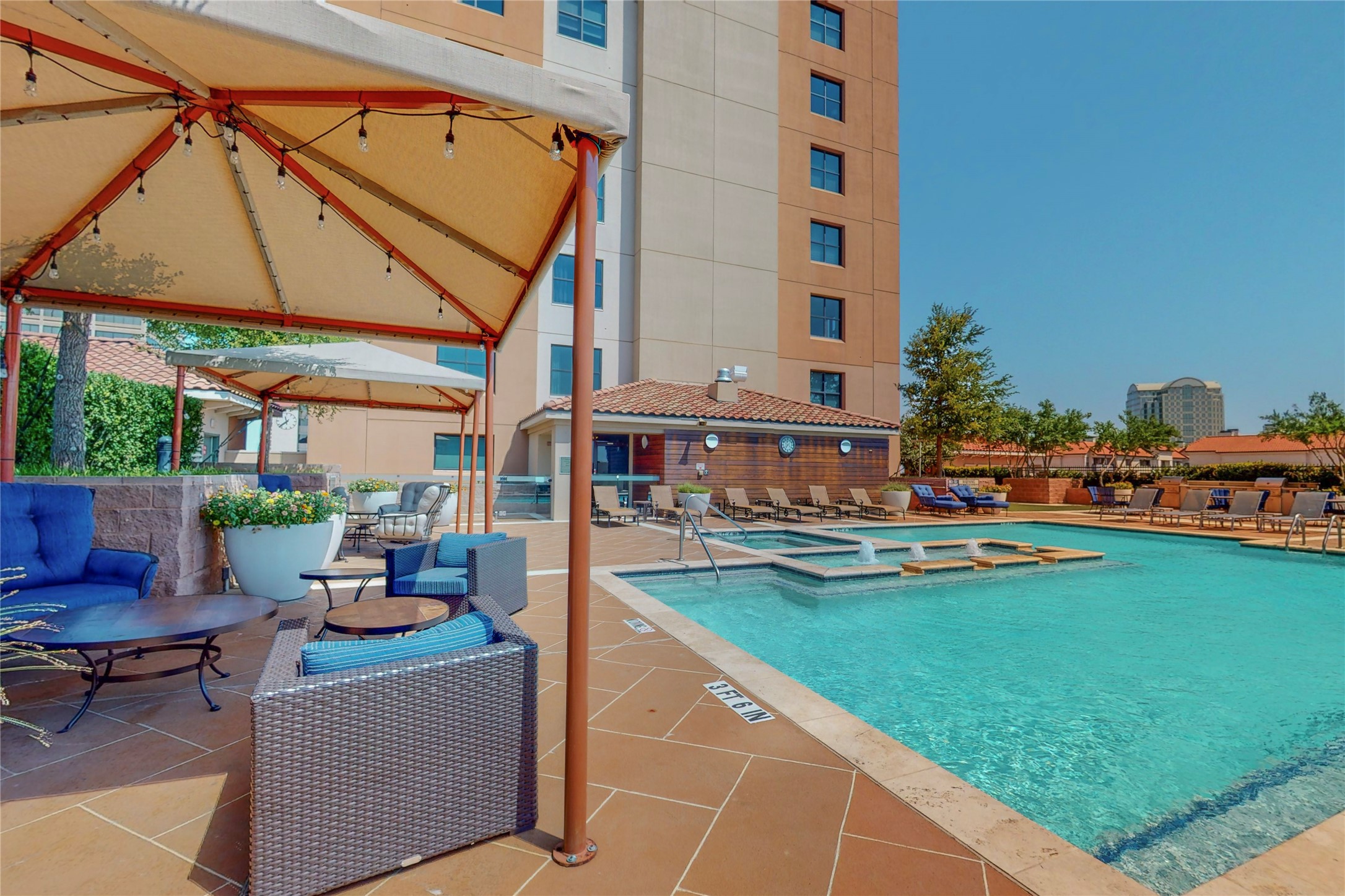 330 Las Colinas Boulevard E 418