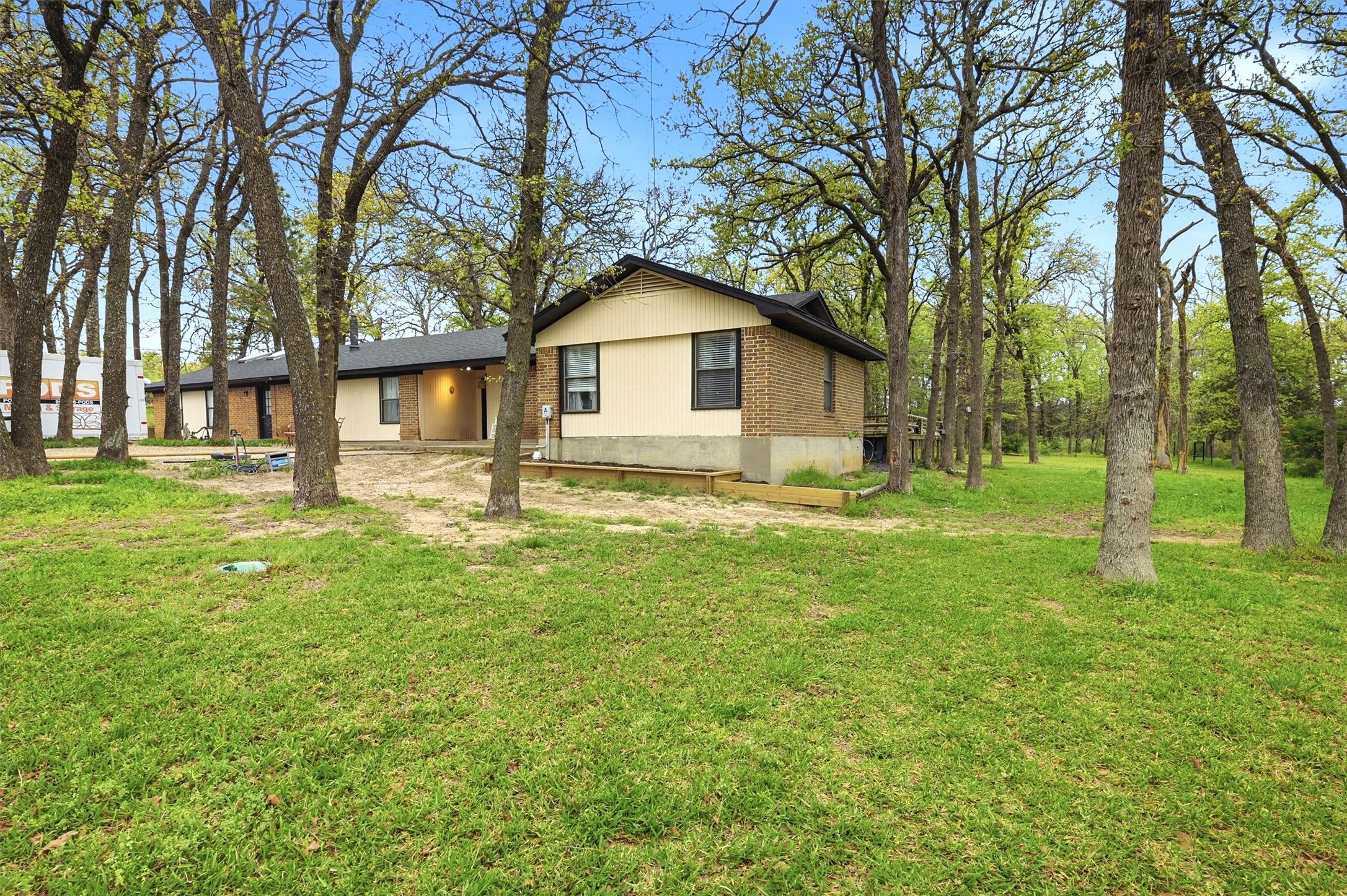 711 County Road 162