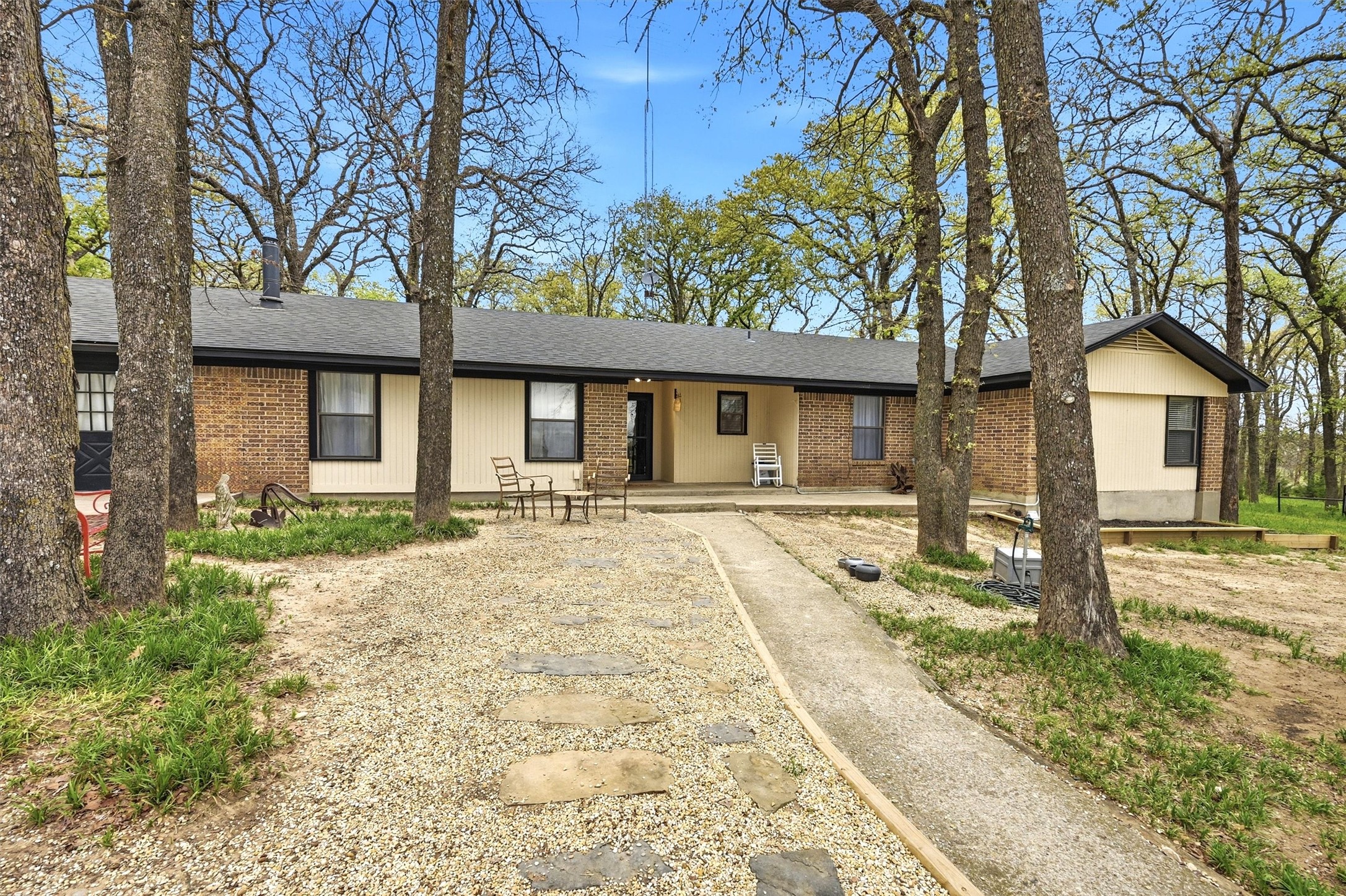 711 County Road 162