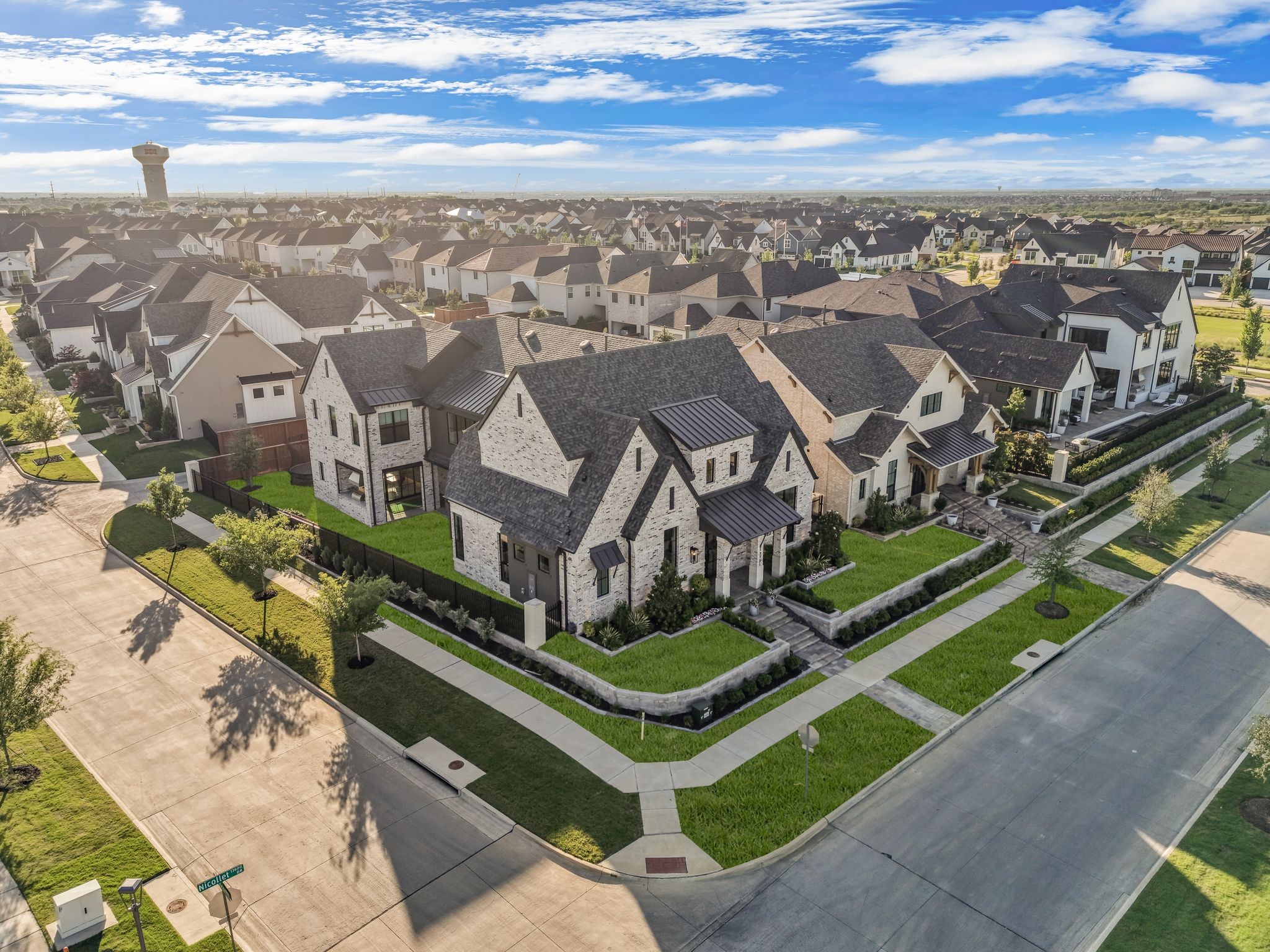 13721 Nicollet Drive