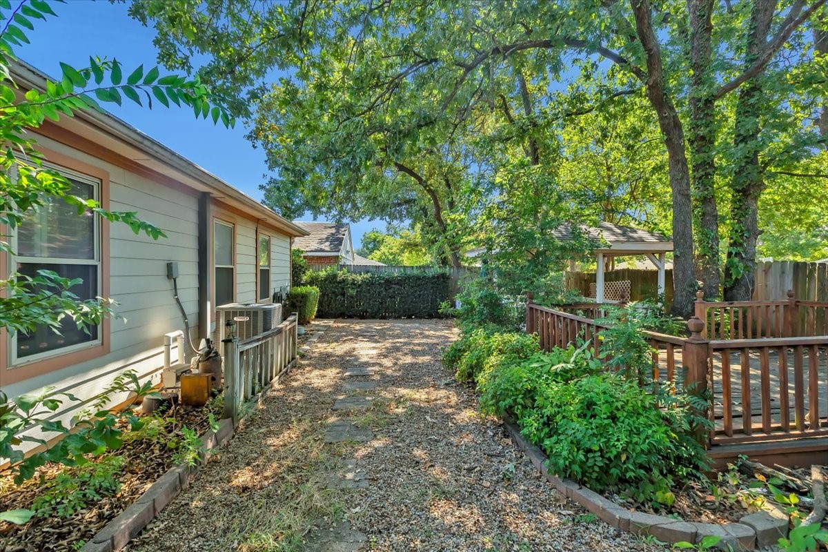 5906 Santa Fe Drive