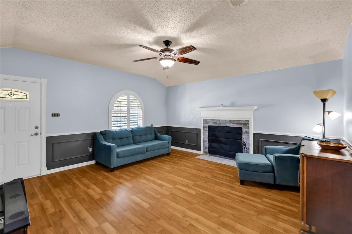 5906 Santa Fe Drive