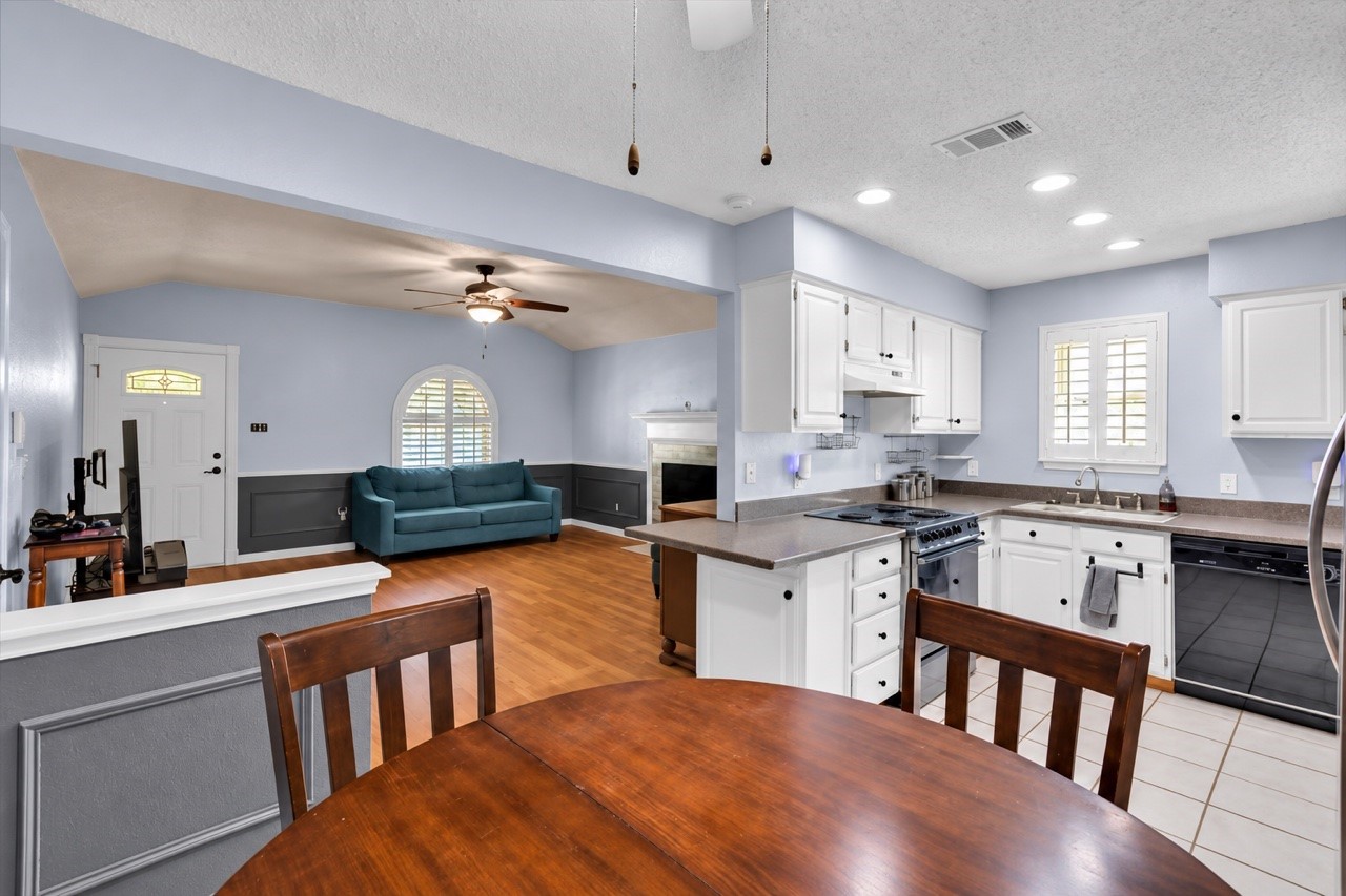5906 Santa Fe Drive