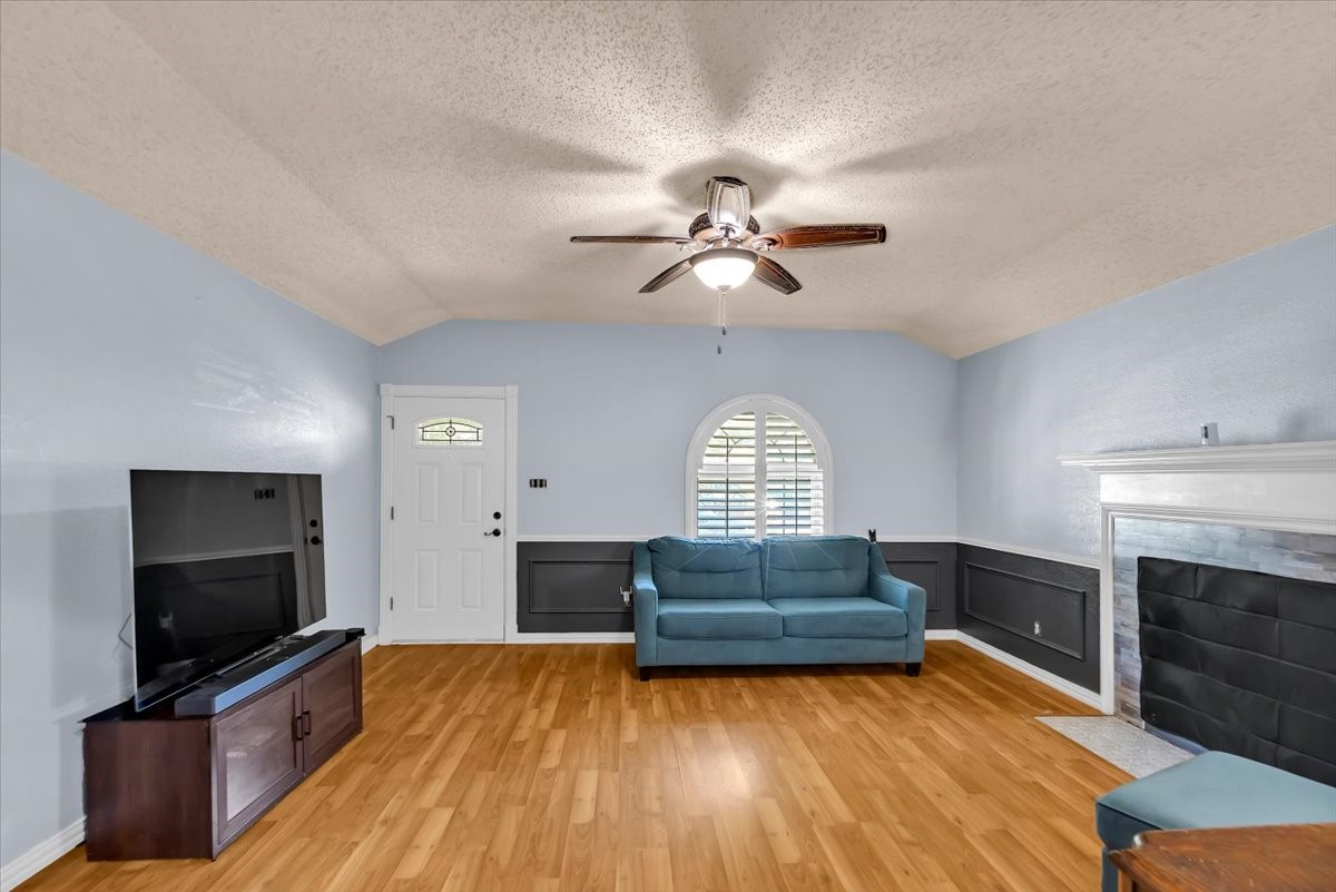 5906 Santa Fe Drive