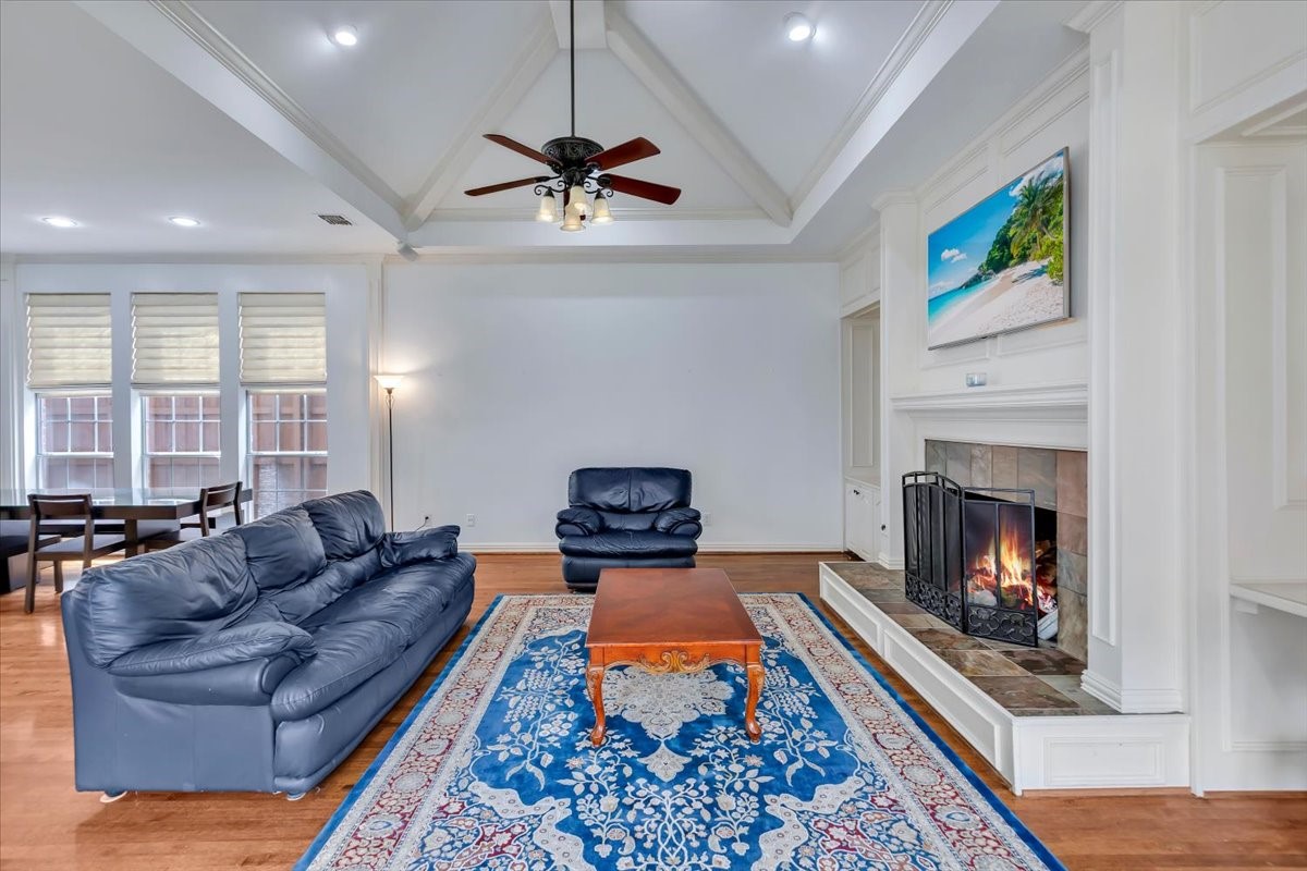 5111 Ambergate Lane