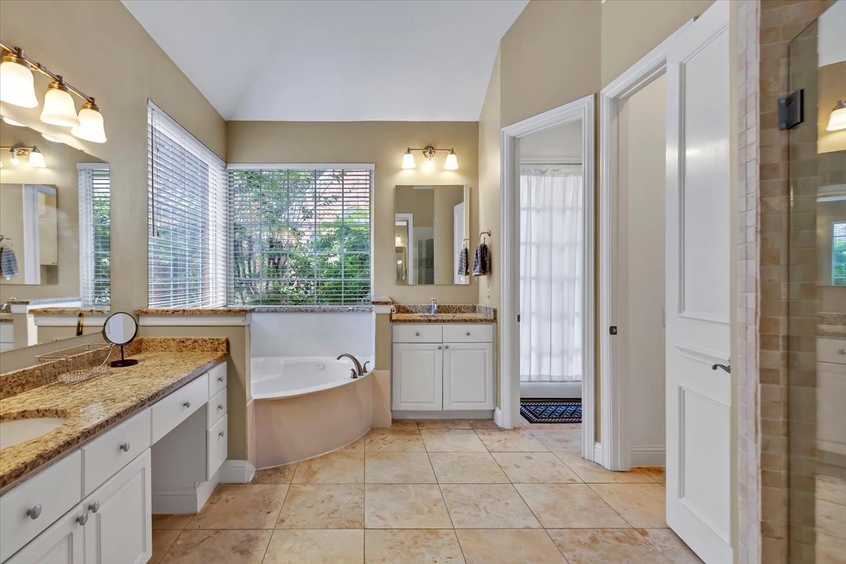 5111 Ambergate Lane