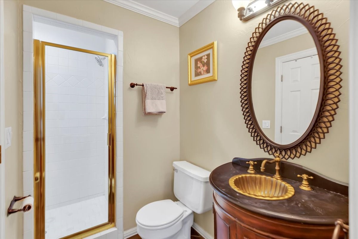 5111 Ambergate Lane