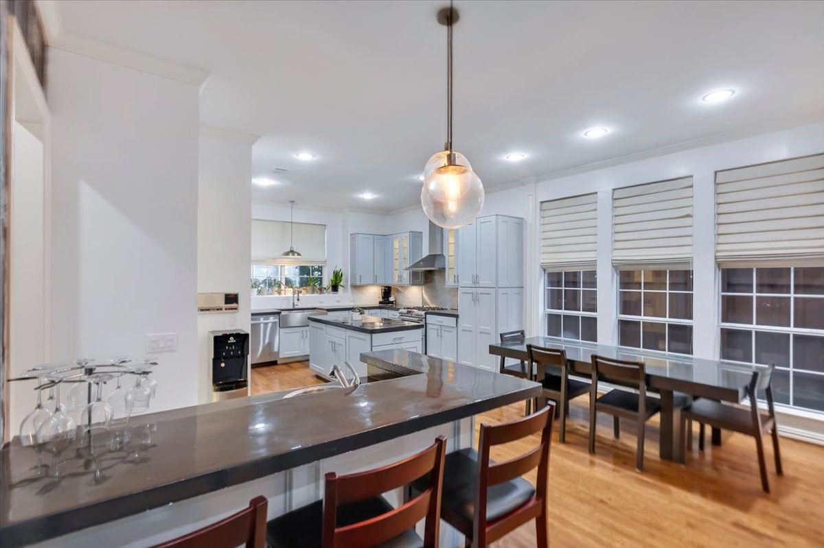 5111 Ambergate Lane