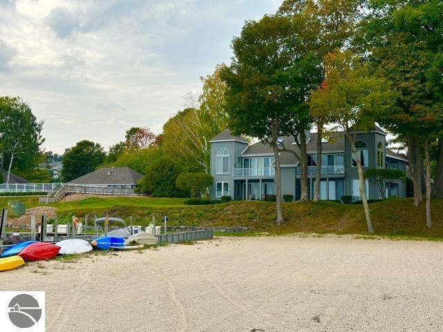 776 N Yacht Club Drive