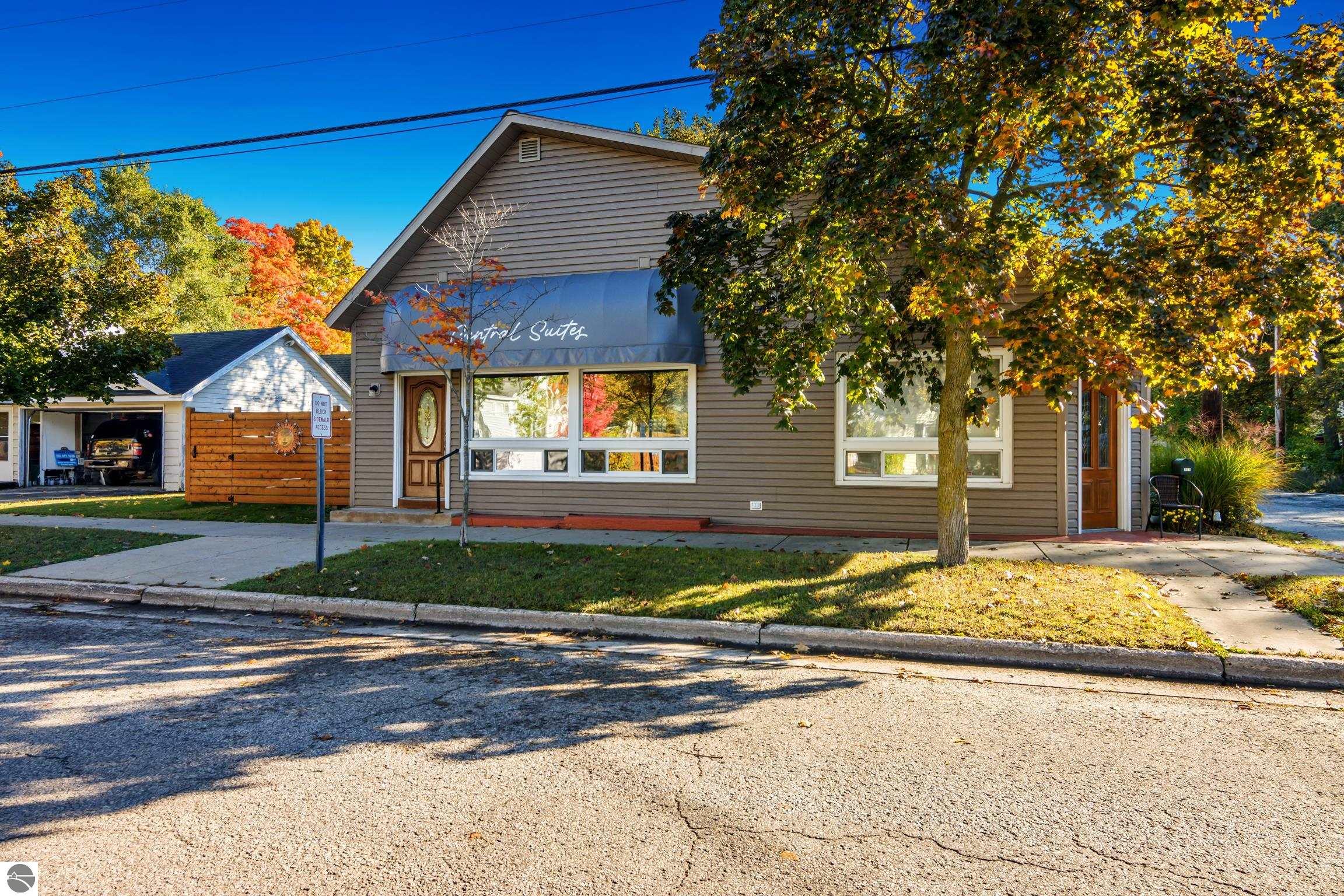 709 Wadsworth Street, Traverse City