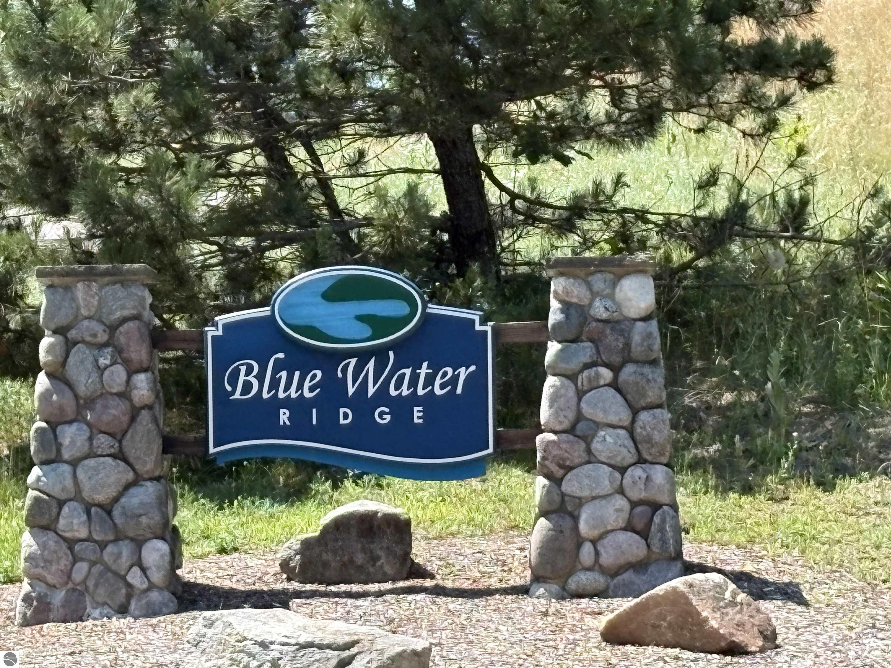1927 N Blue Water Court