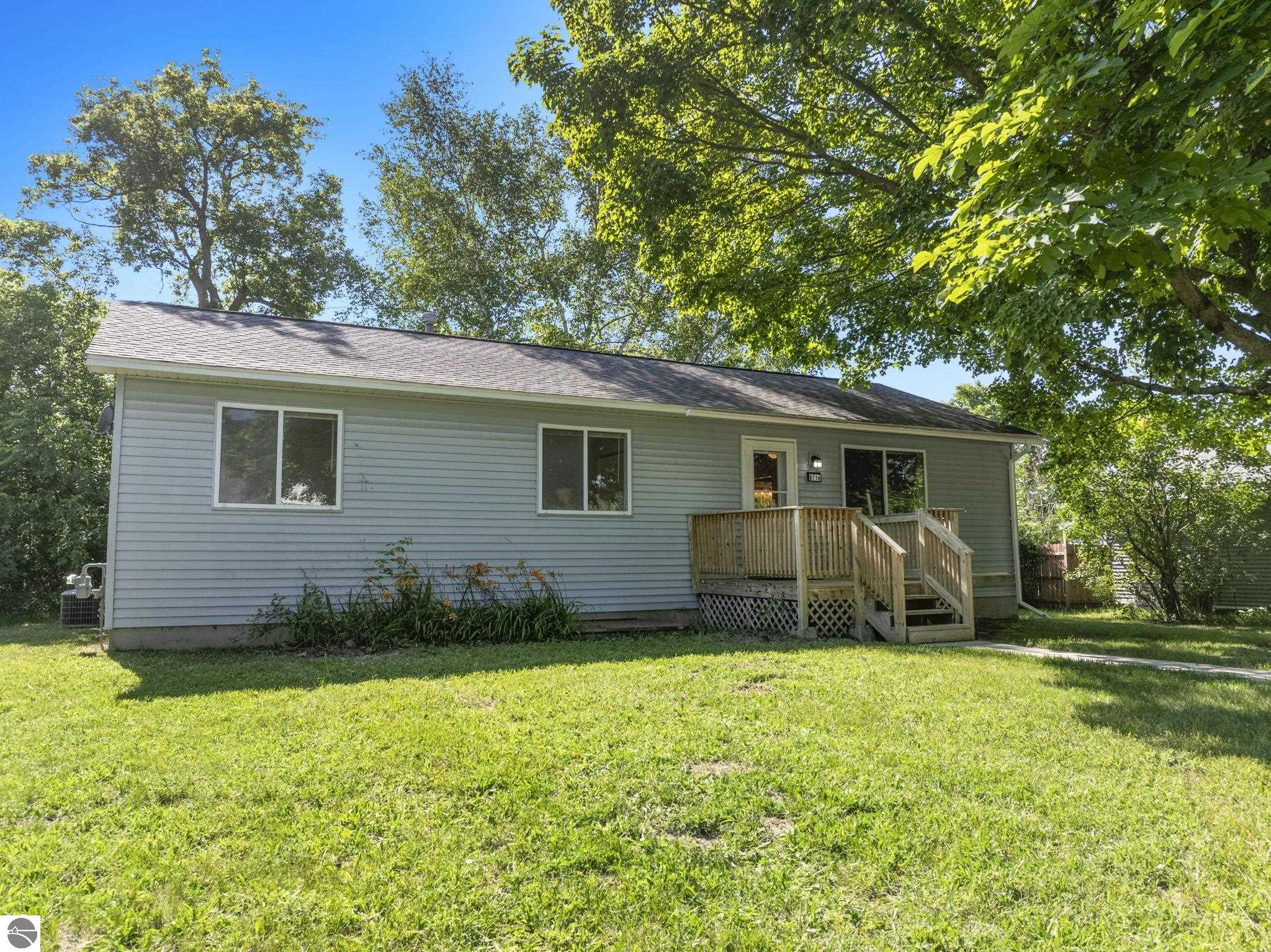 8714 S Maple City Road