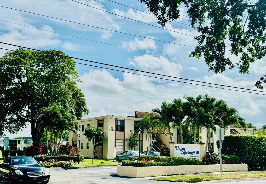 7410 NW 18th St 102