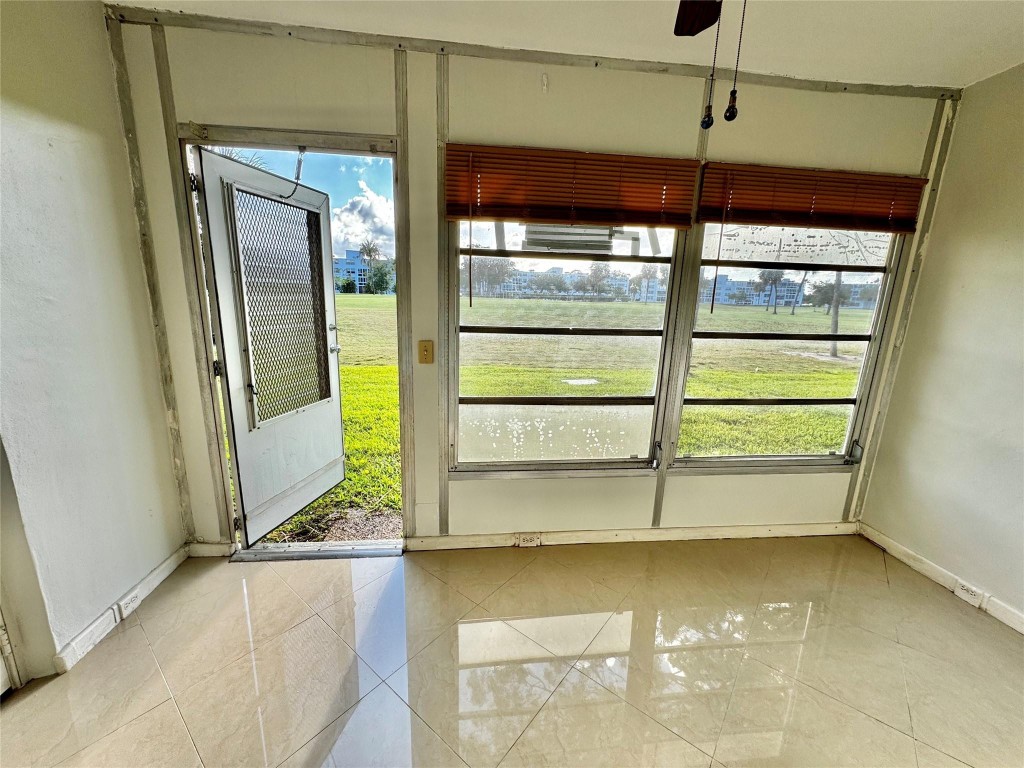 7410 NW 18th St 102