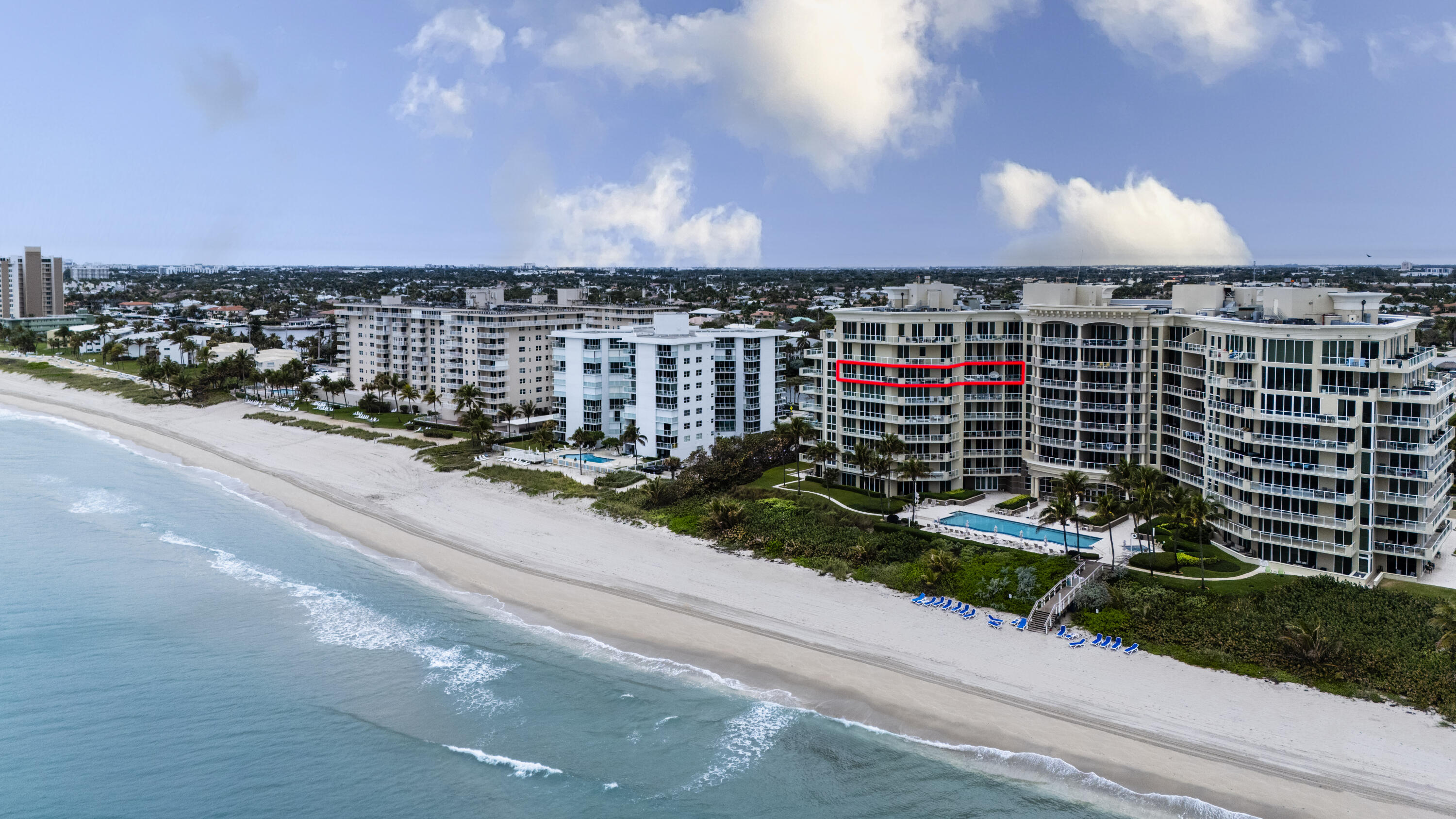 1063 Hillsboro Mile 702