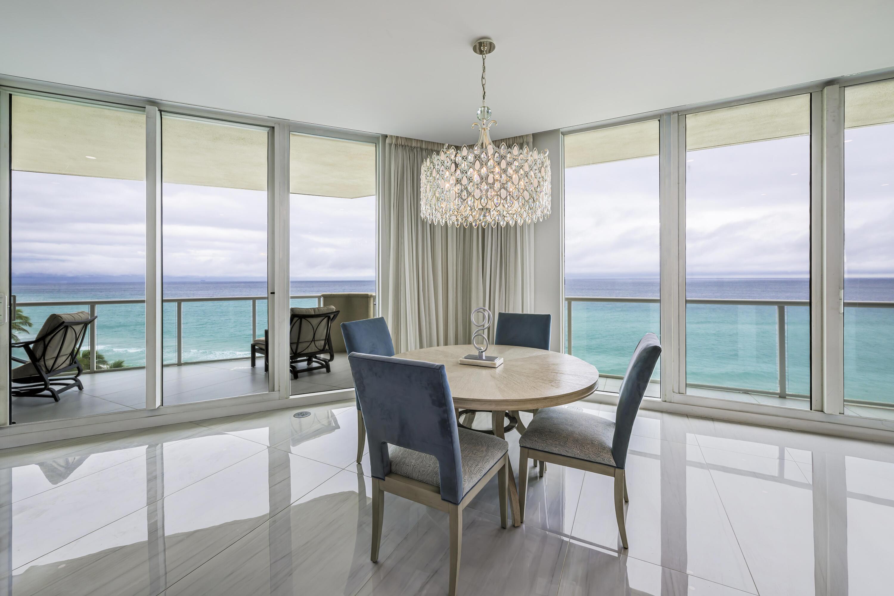 1063 Hillsboro Mile 702