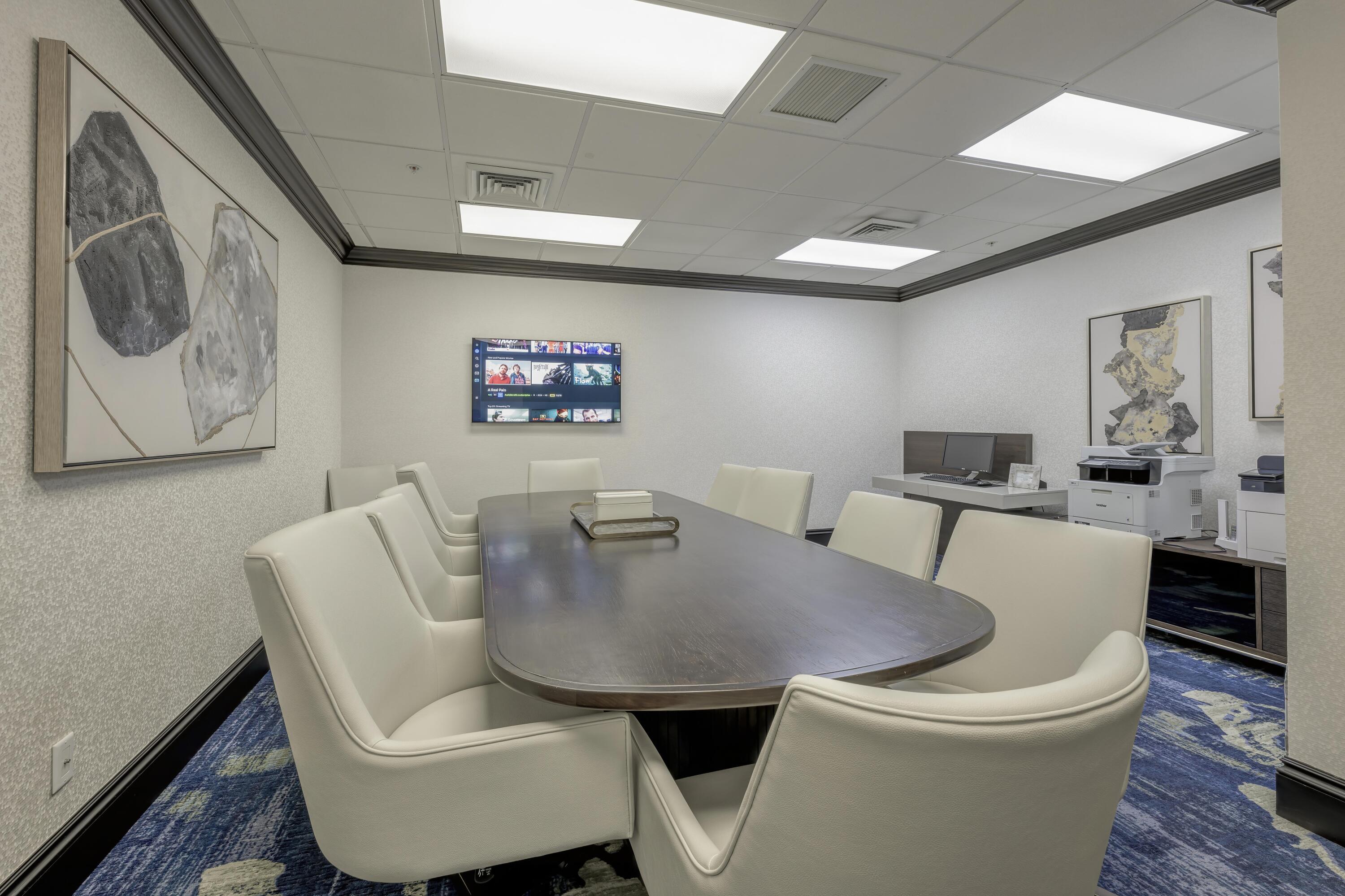 1063 Hillsboro Mile 702