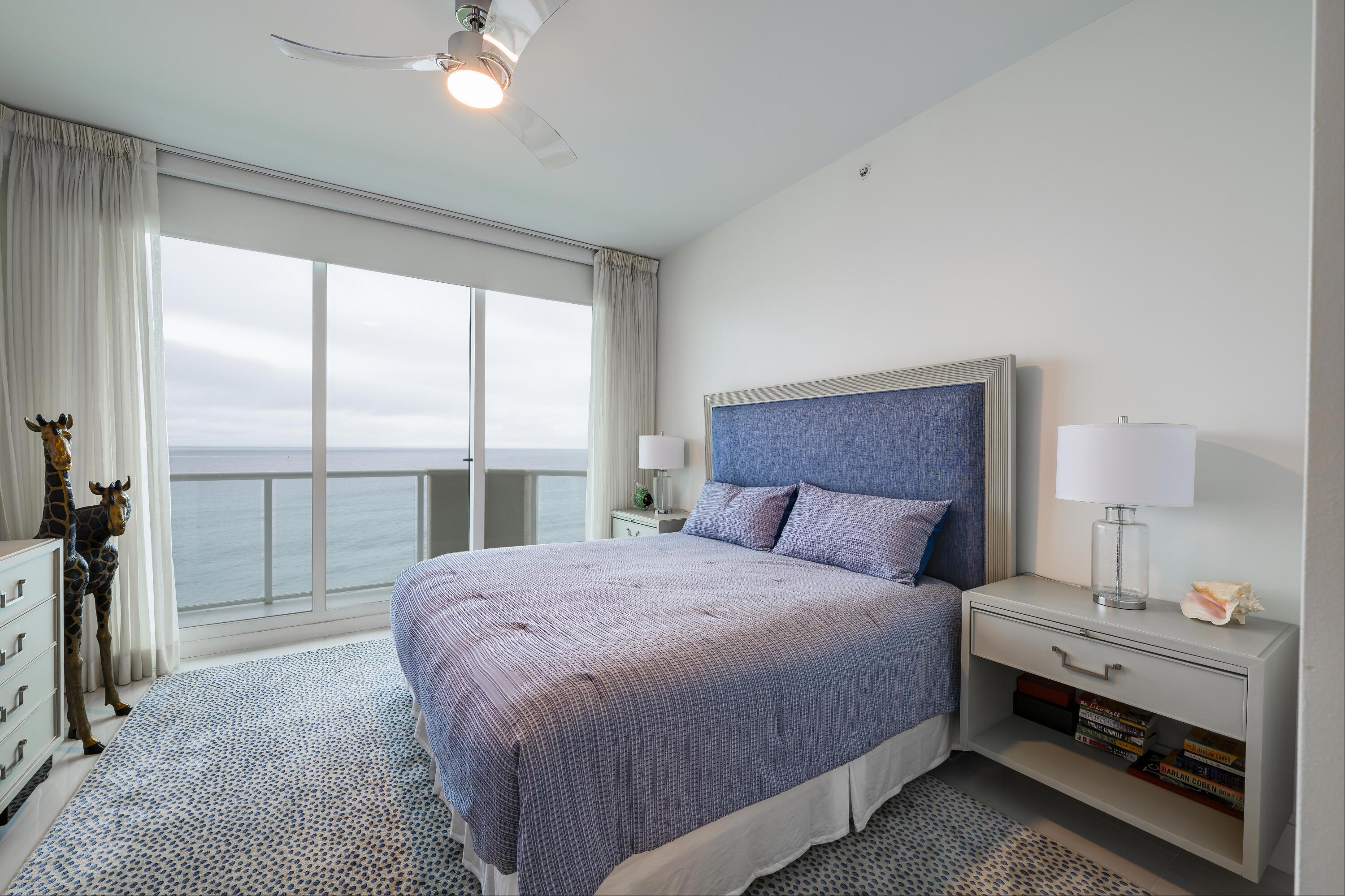 1063 Hillsboro Mile 702