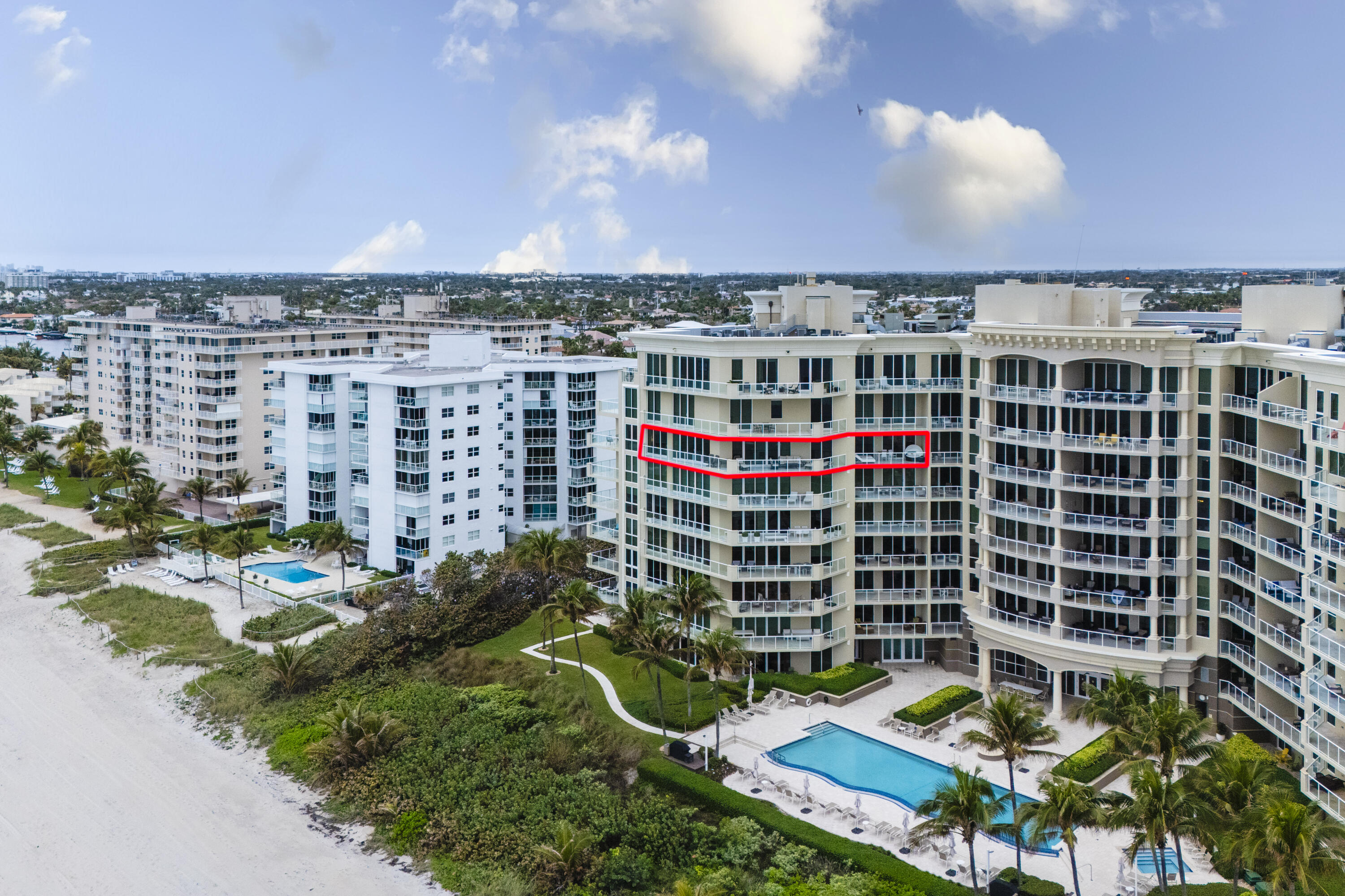 1063 Hillsboro Mile 702