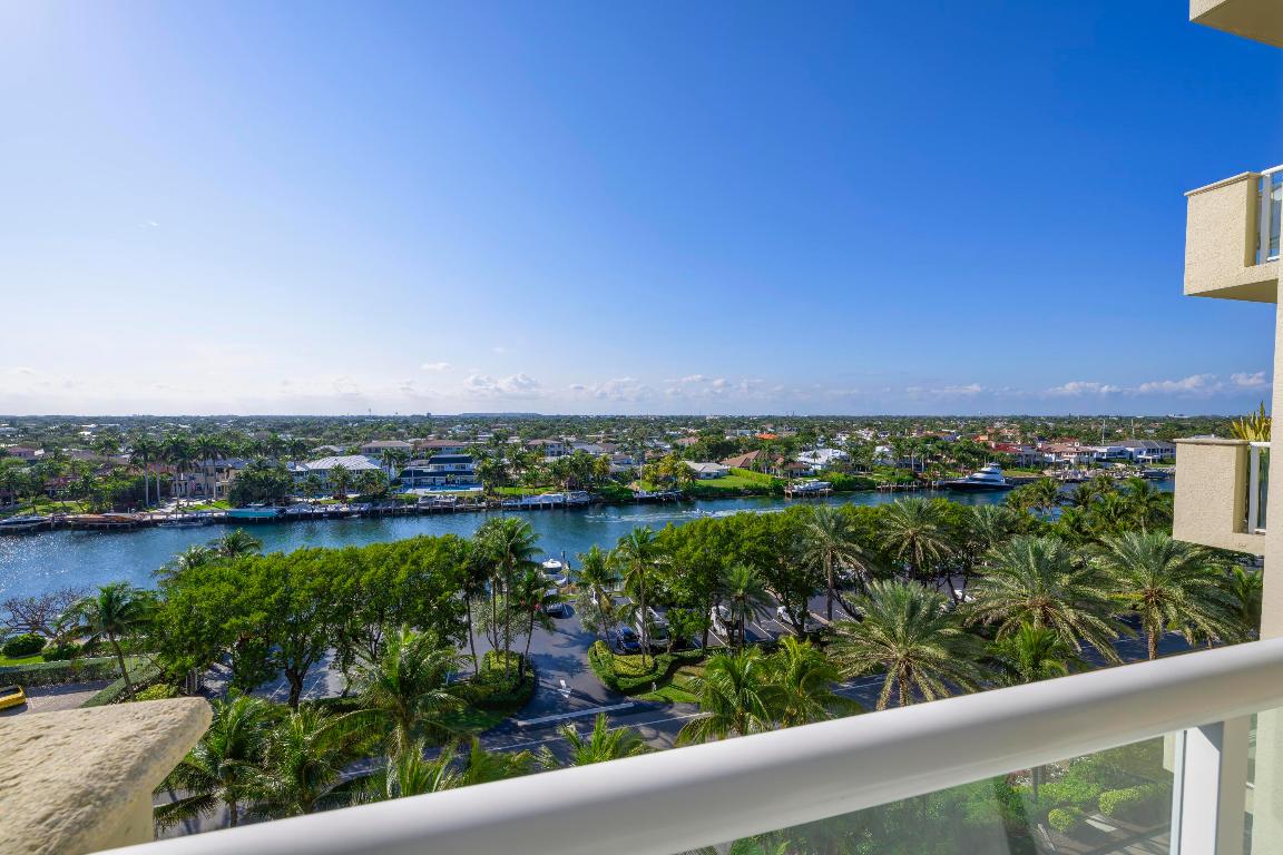 1063 Hillsboro Mile 703