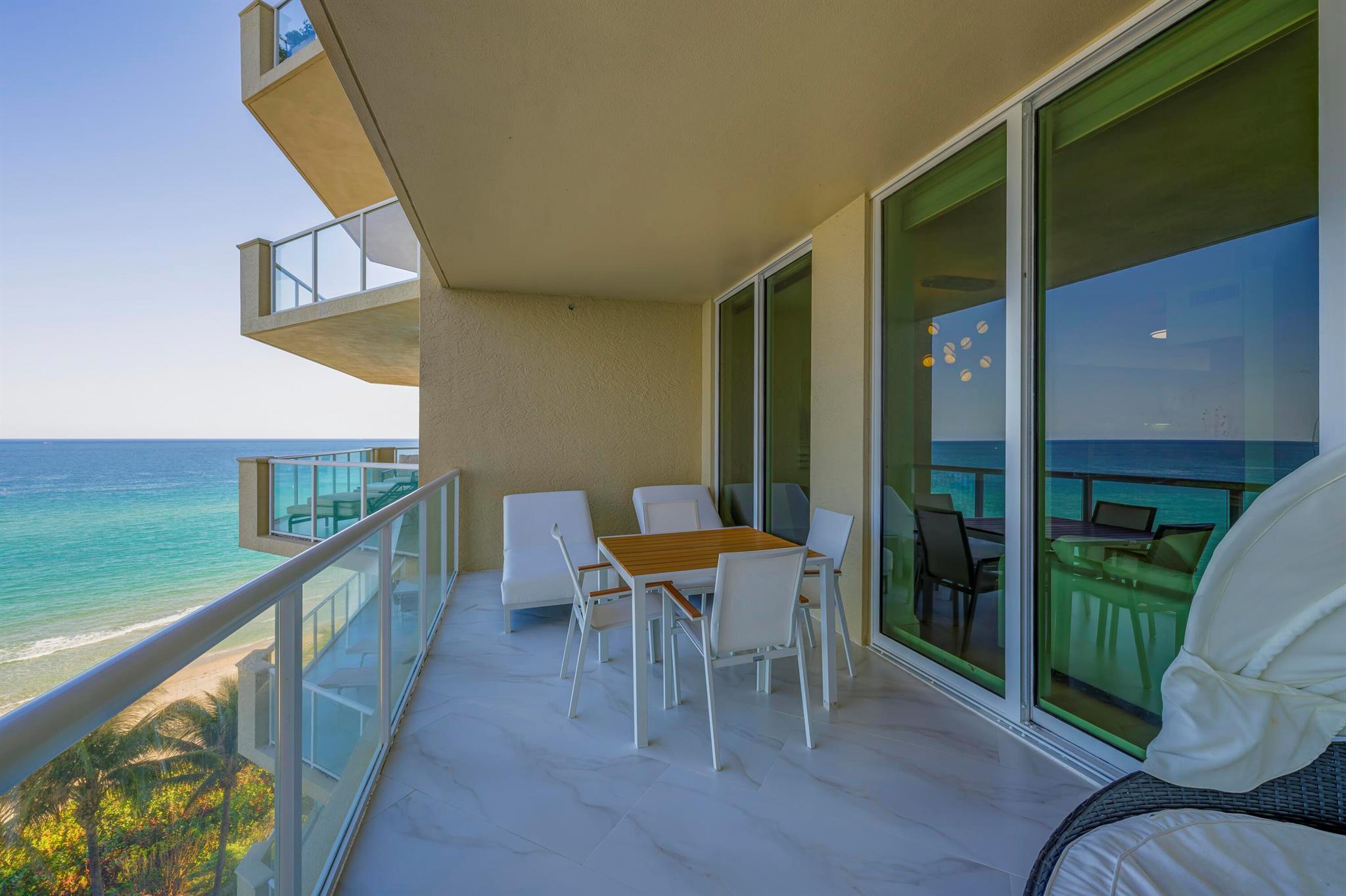 1063 Hillsboro Mile 703