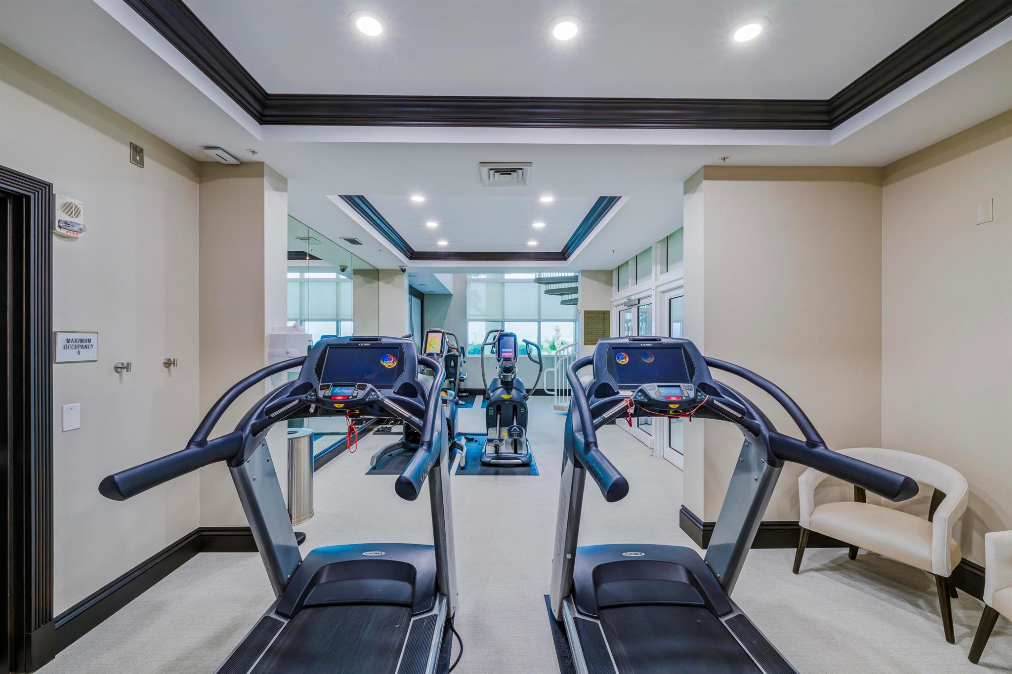 1063 Hillsboro Mile 703