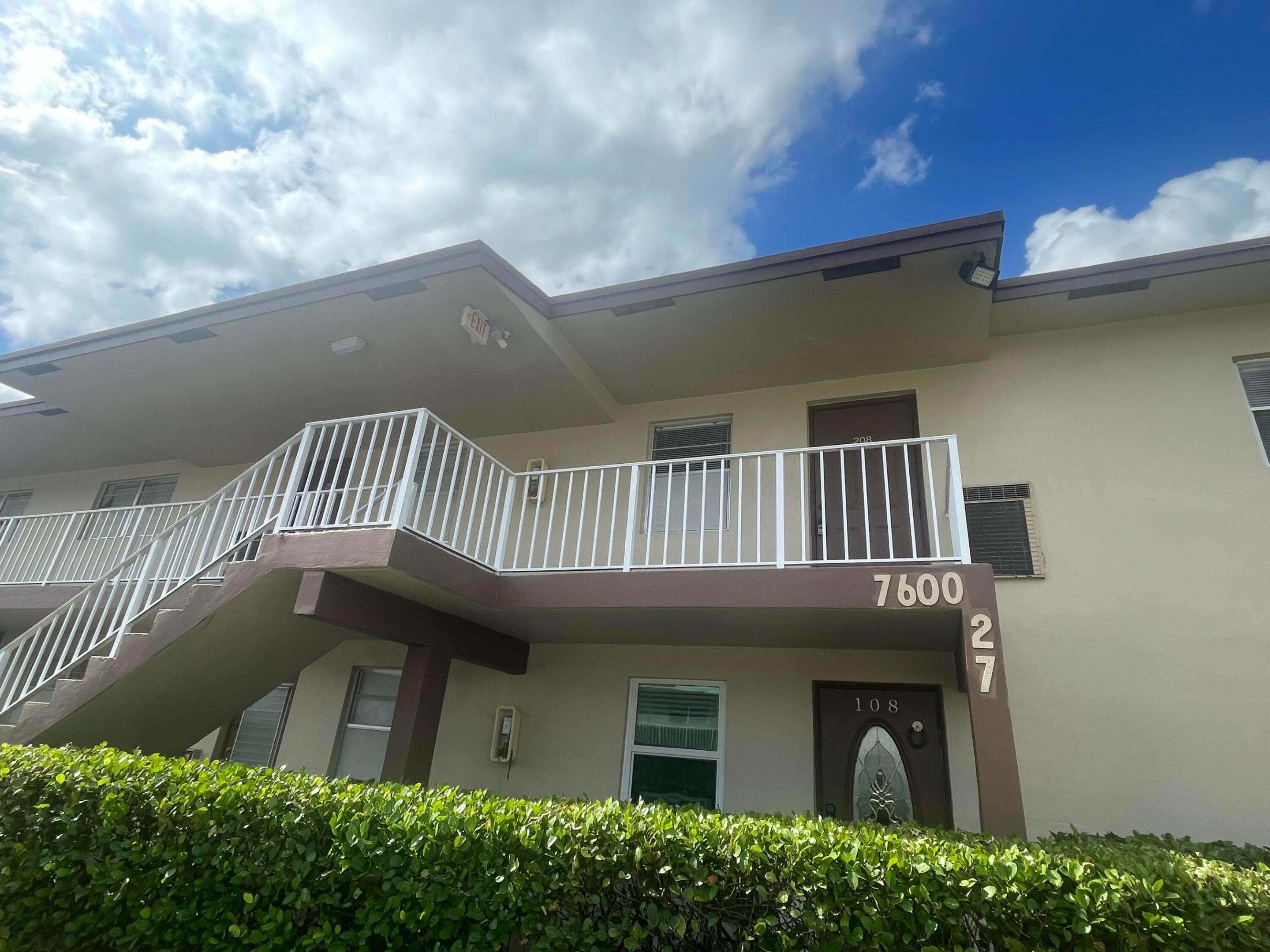 7600 NW 5th Court 208