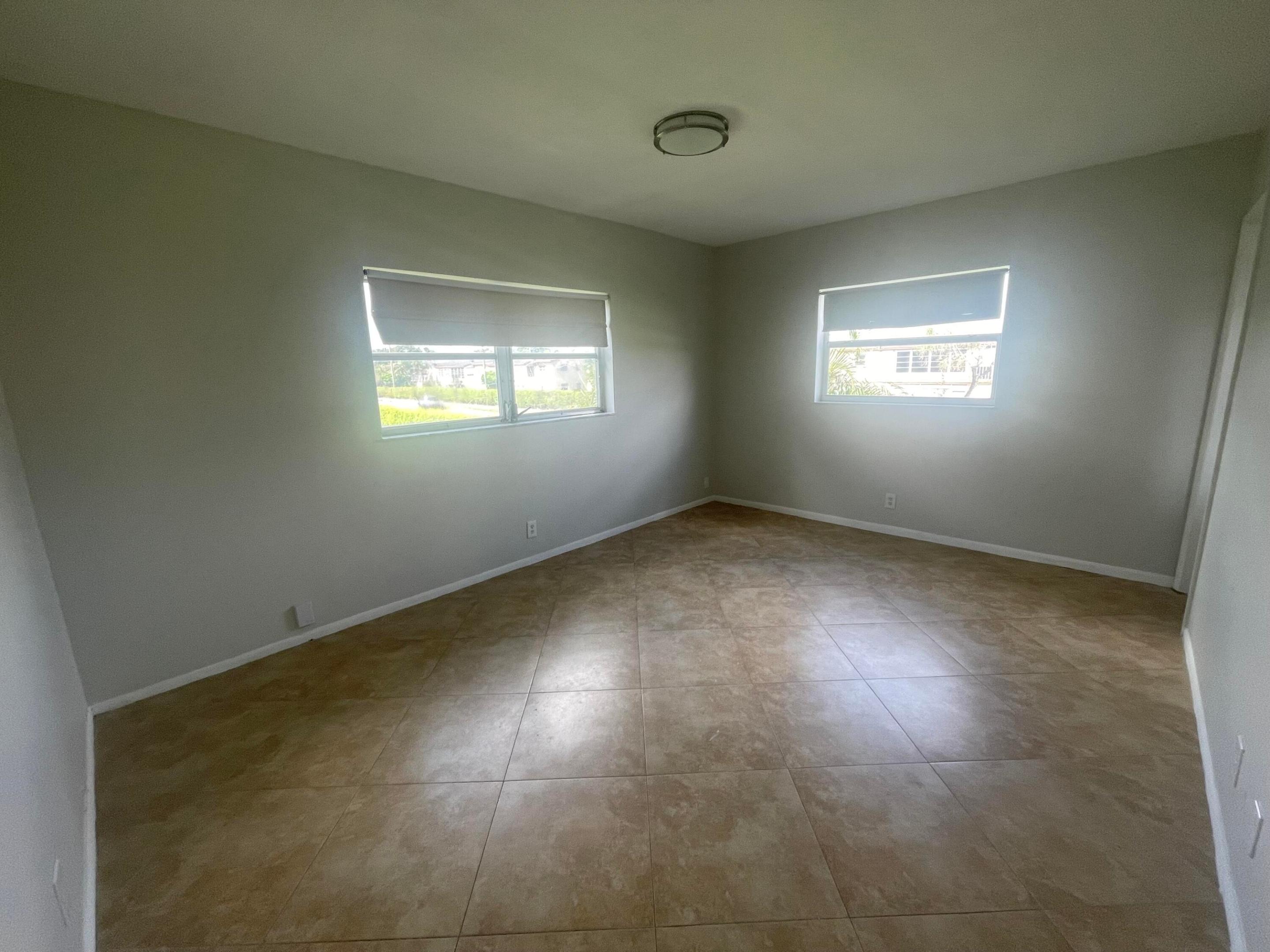 7600 NW 5th Court 208