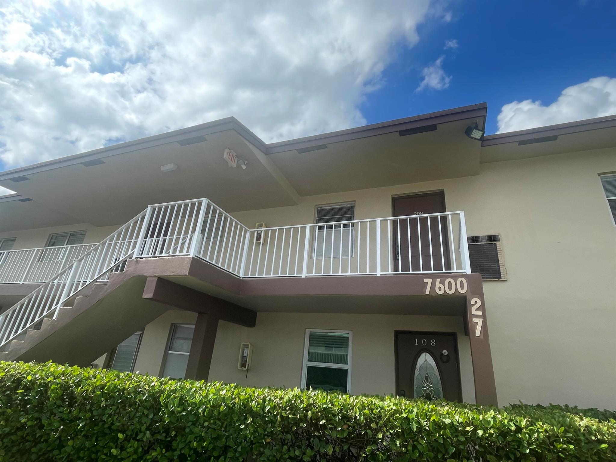 7600 NW 5th Court 208