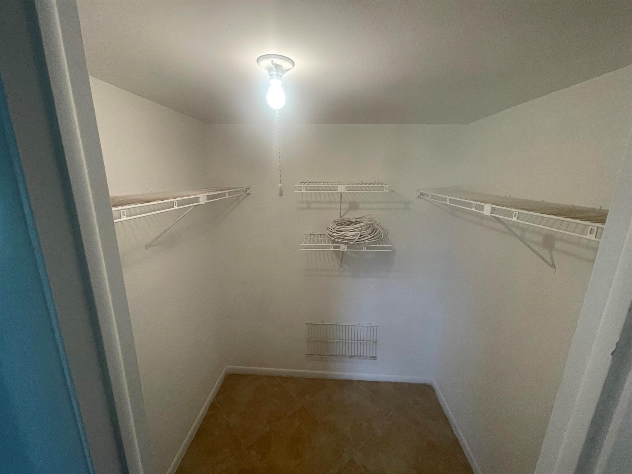7600 NW 5th Court 208