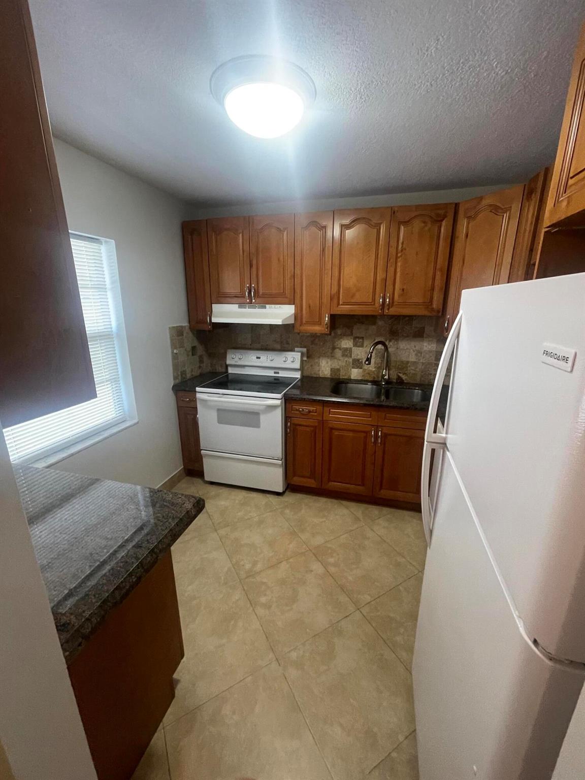 7600 NW 5th Court 208