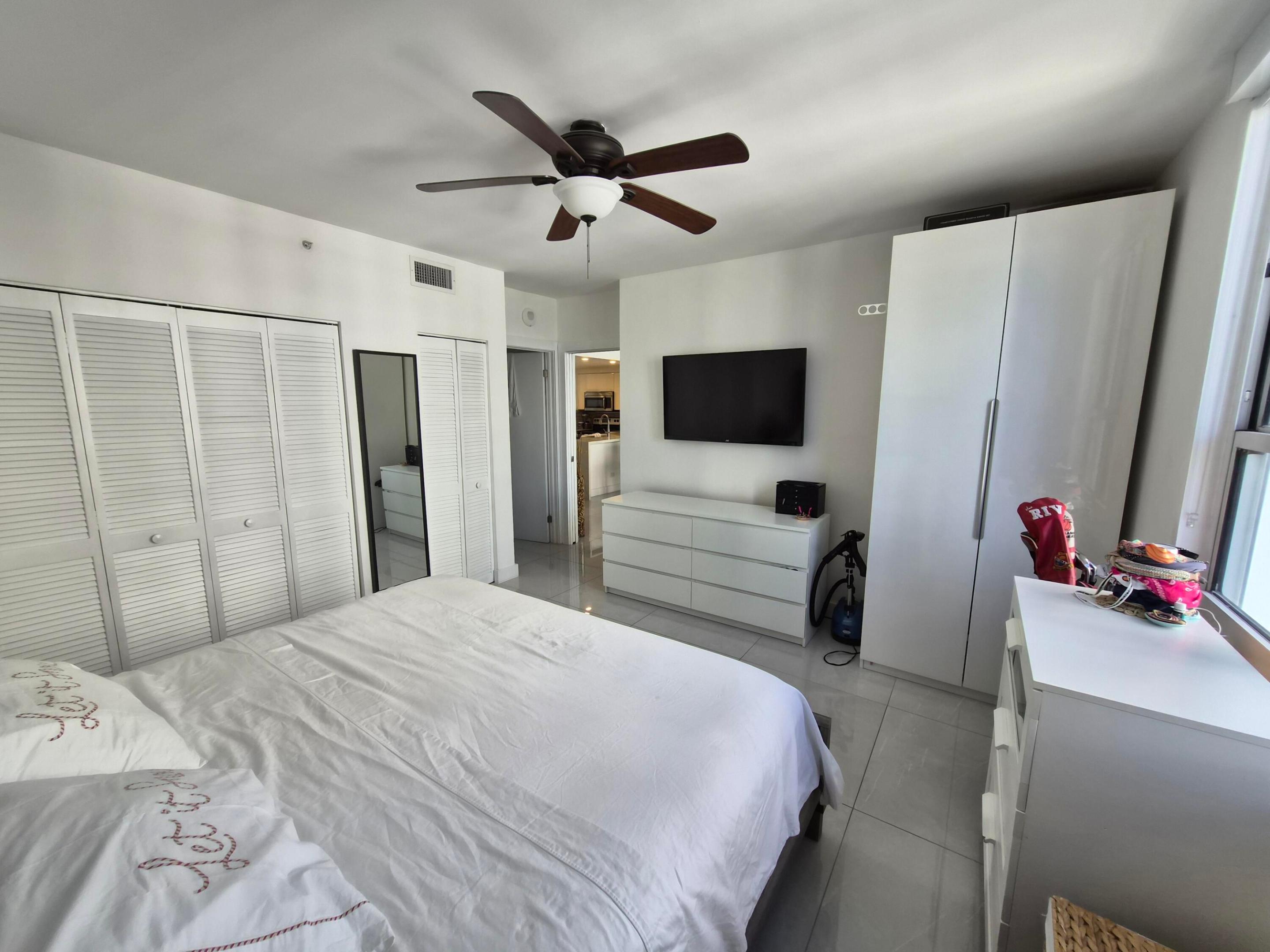 701 Brickell Key Boulevard 2008