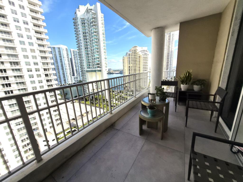 701 Brickell Key Boulevard 2008