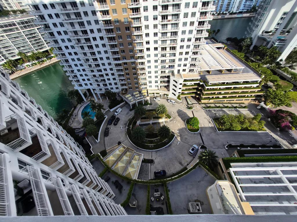 701 Brickell Key Boulevard 2008