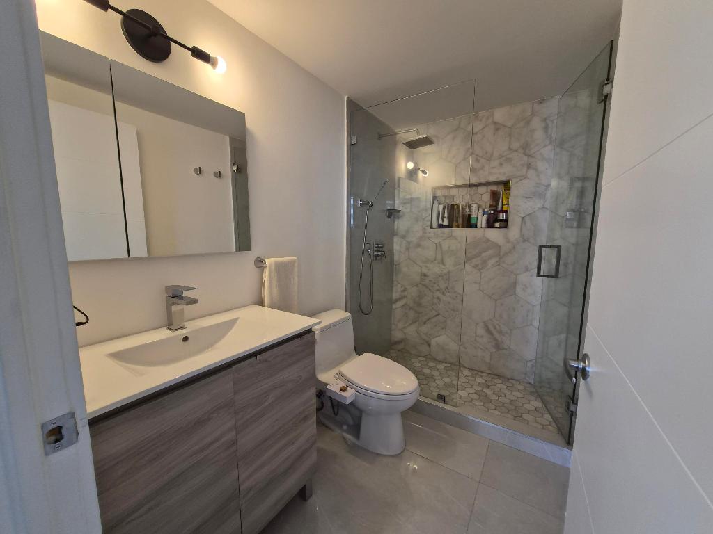 701 Brickell Key Boulevard 2008